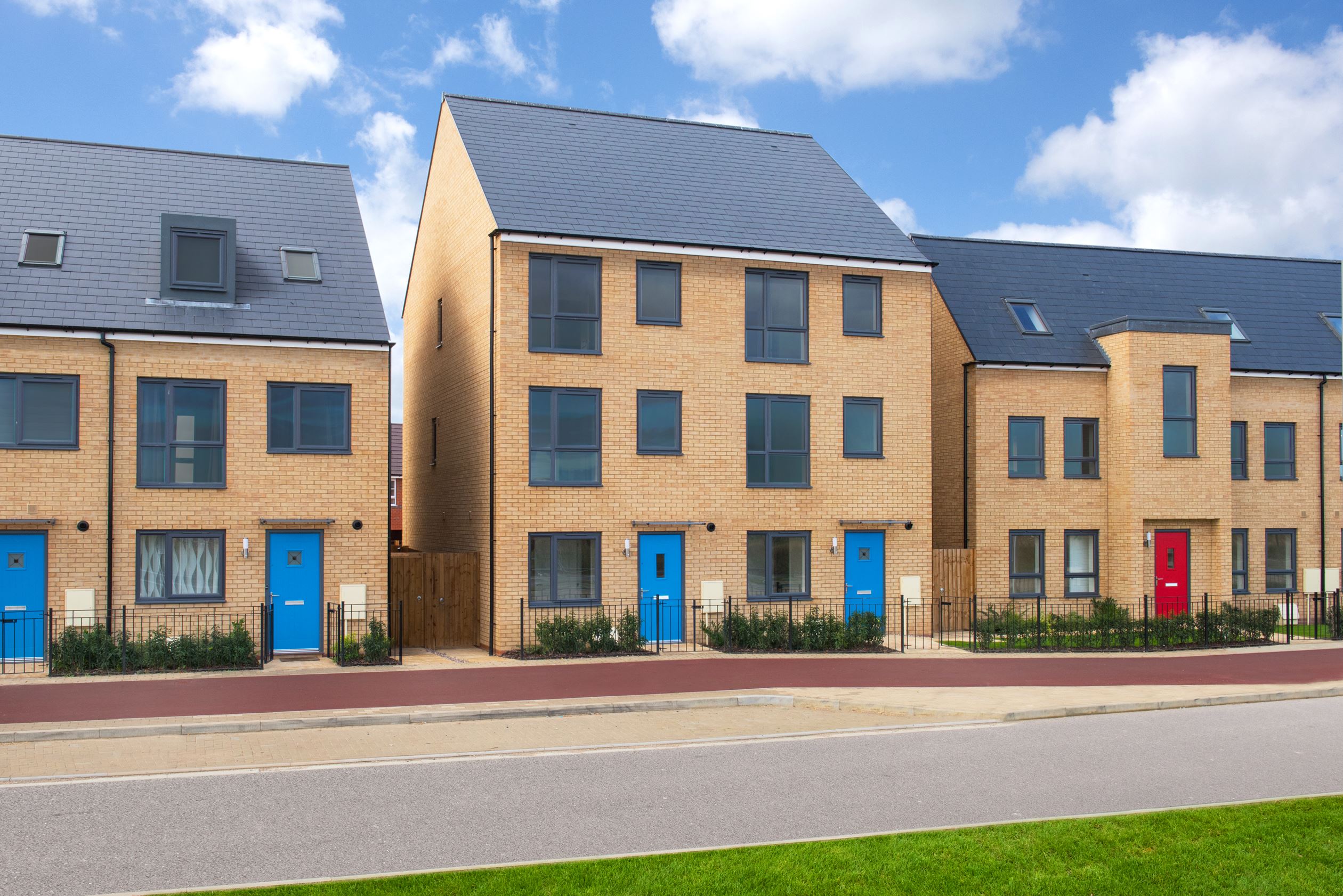 Discover new homes in Milton Keynes at Brooklands Barratt Homes