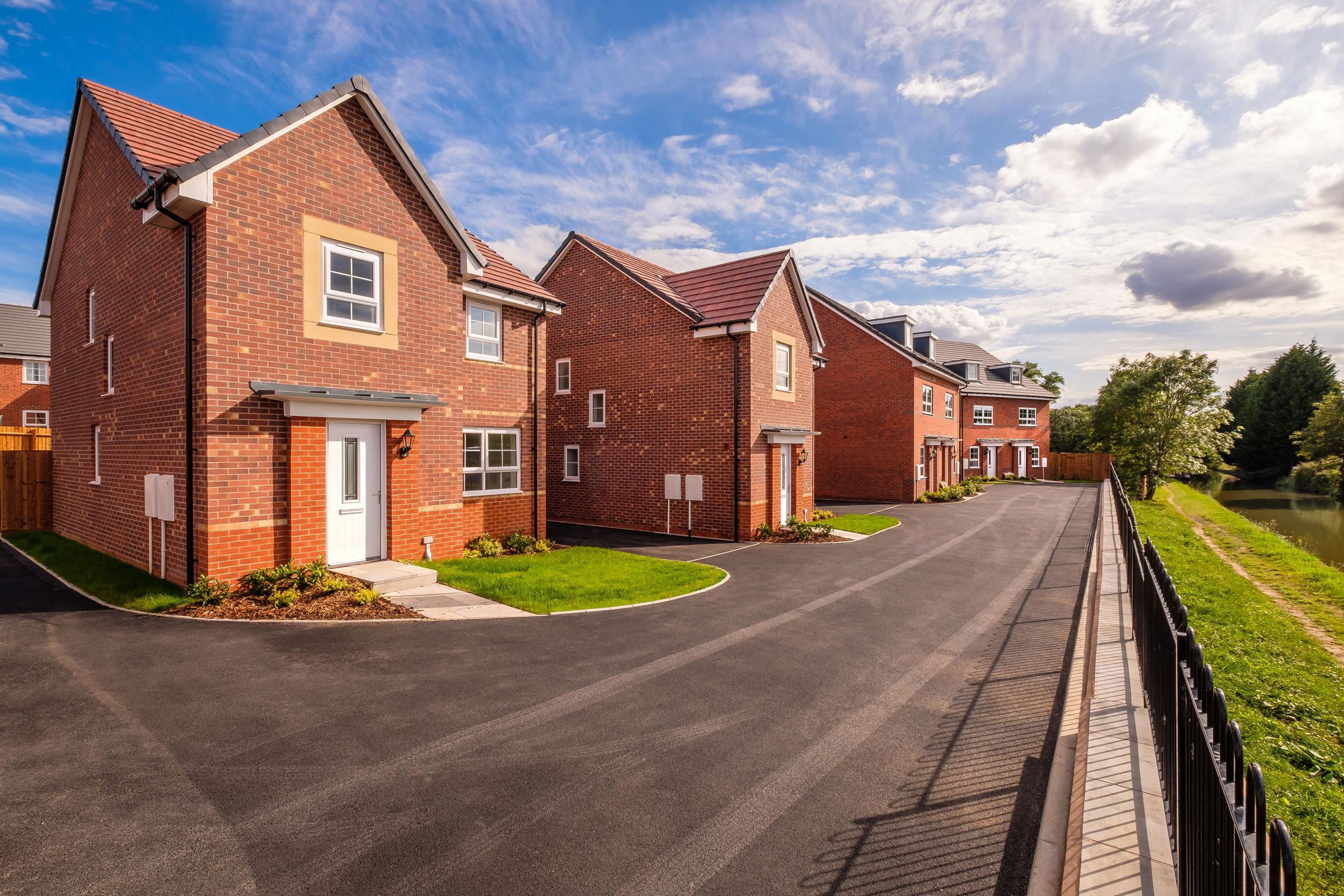Henbrook Gardens New Homes in Stoke Prior, Bromsgrove Barratt Homes