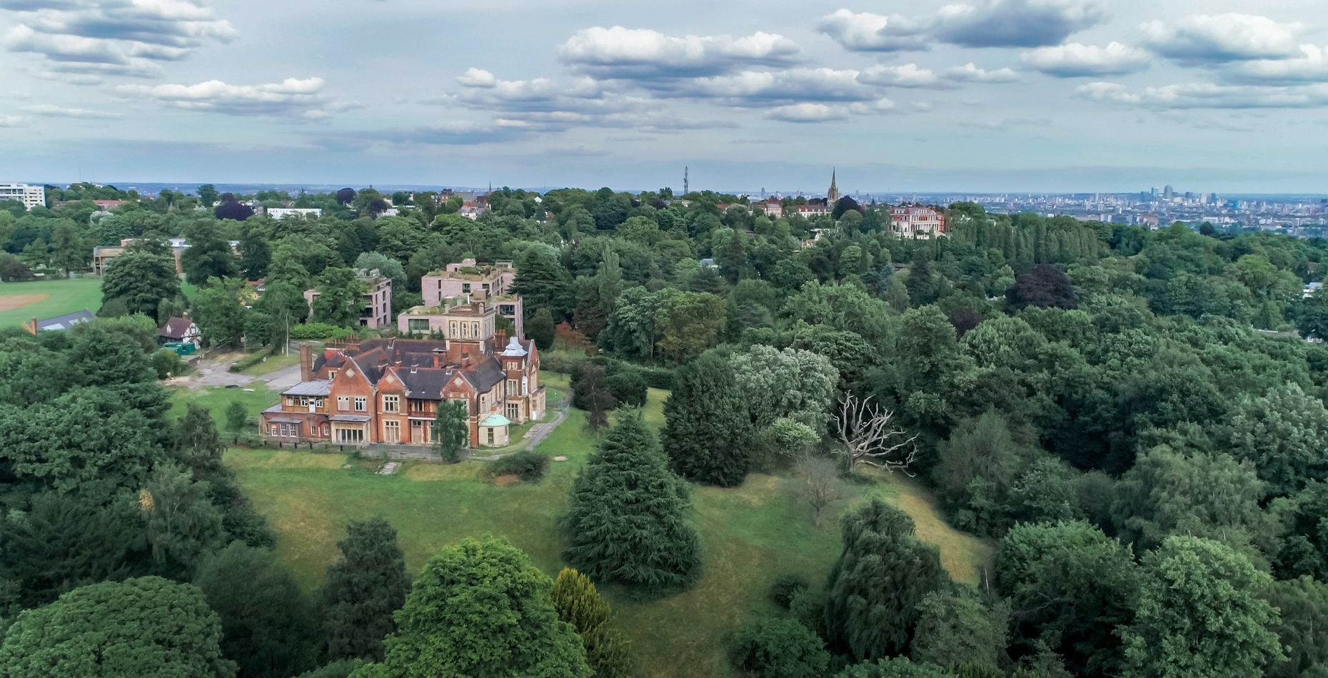 New Homes & Flats in Highwood Hill Barratt London