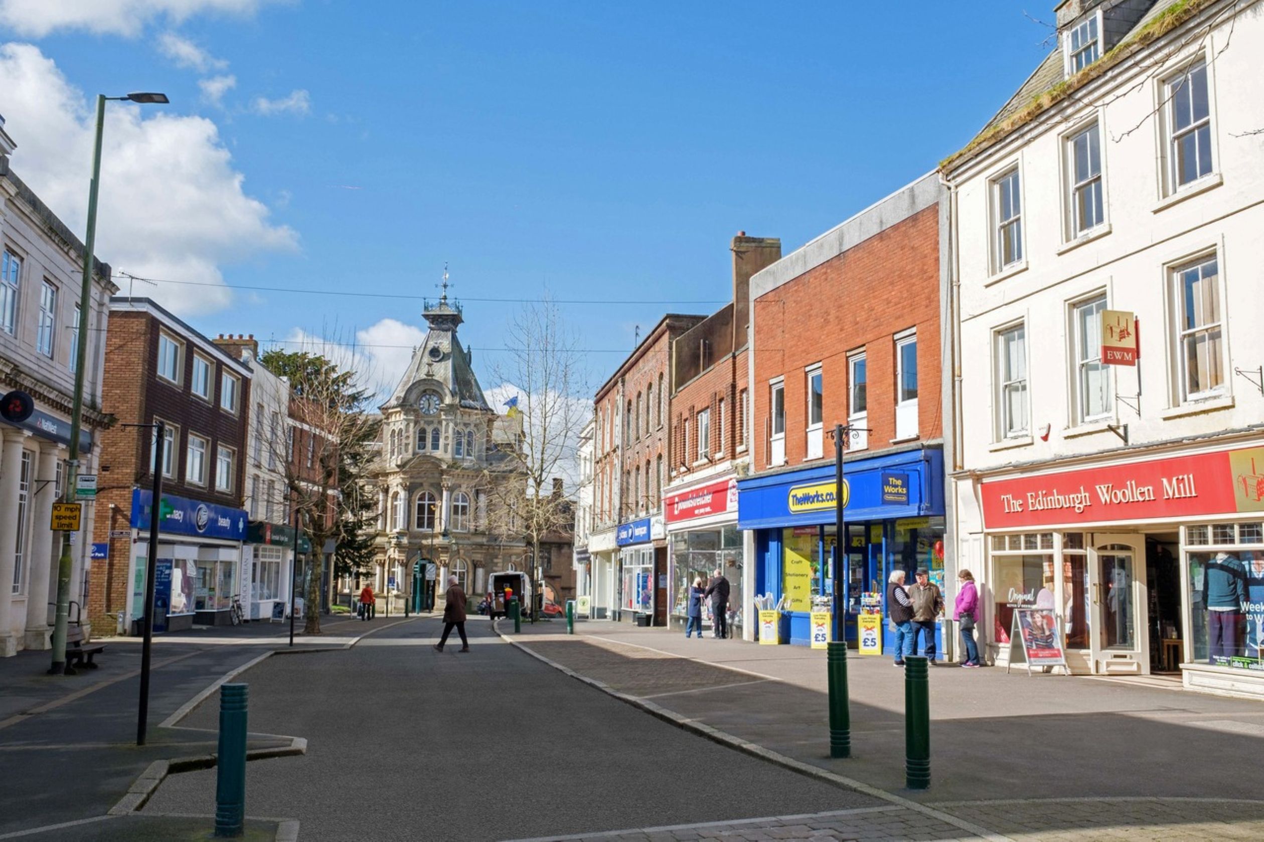 Blundells Grange local area