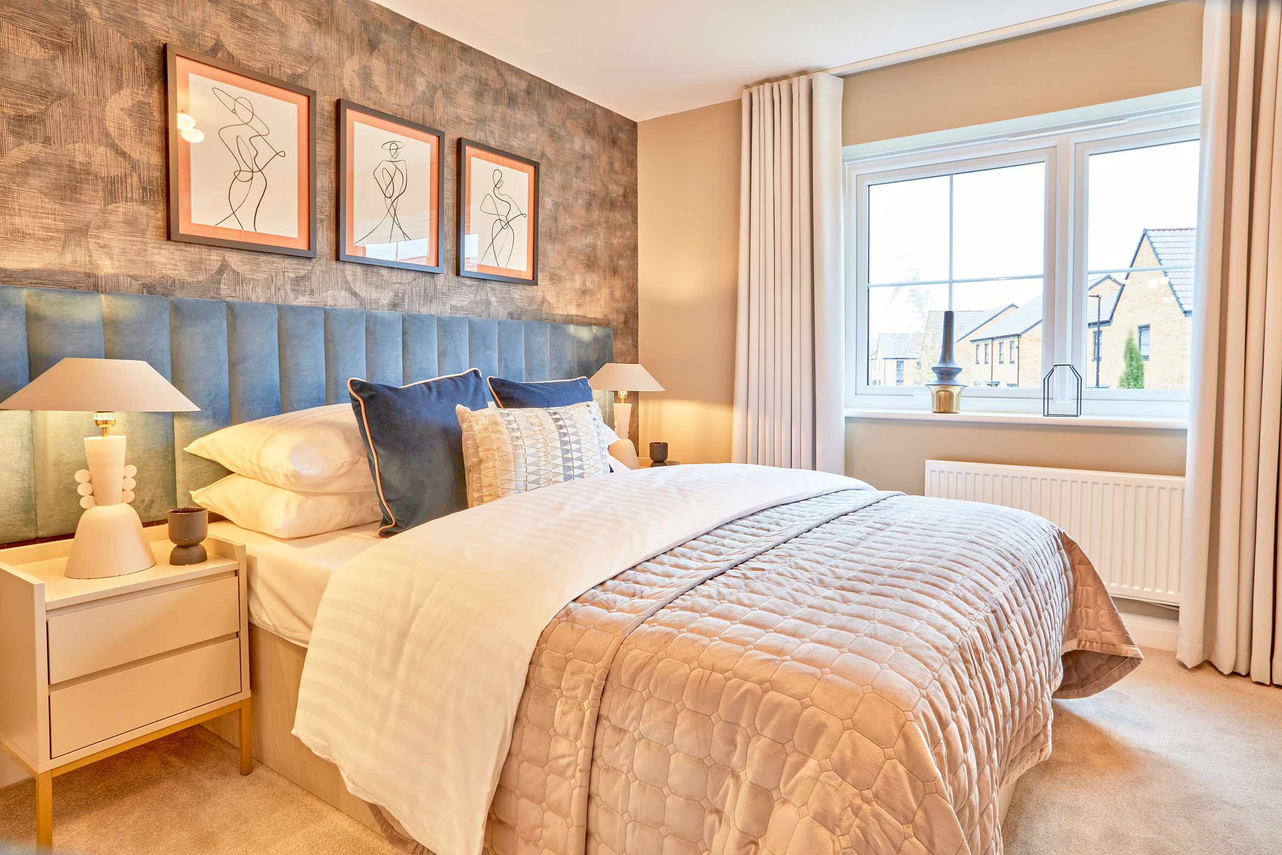 En suite main bedroom in the Kingsville 4 bedroom home 