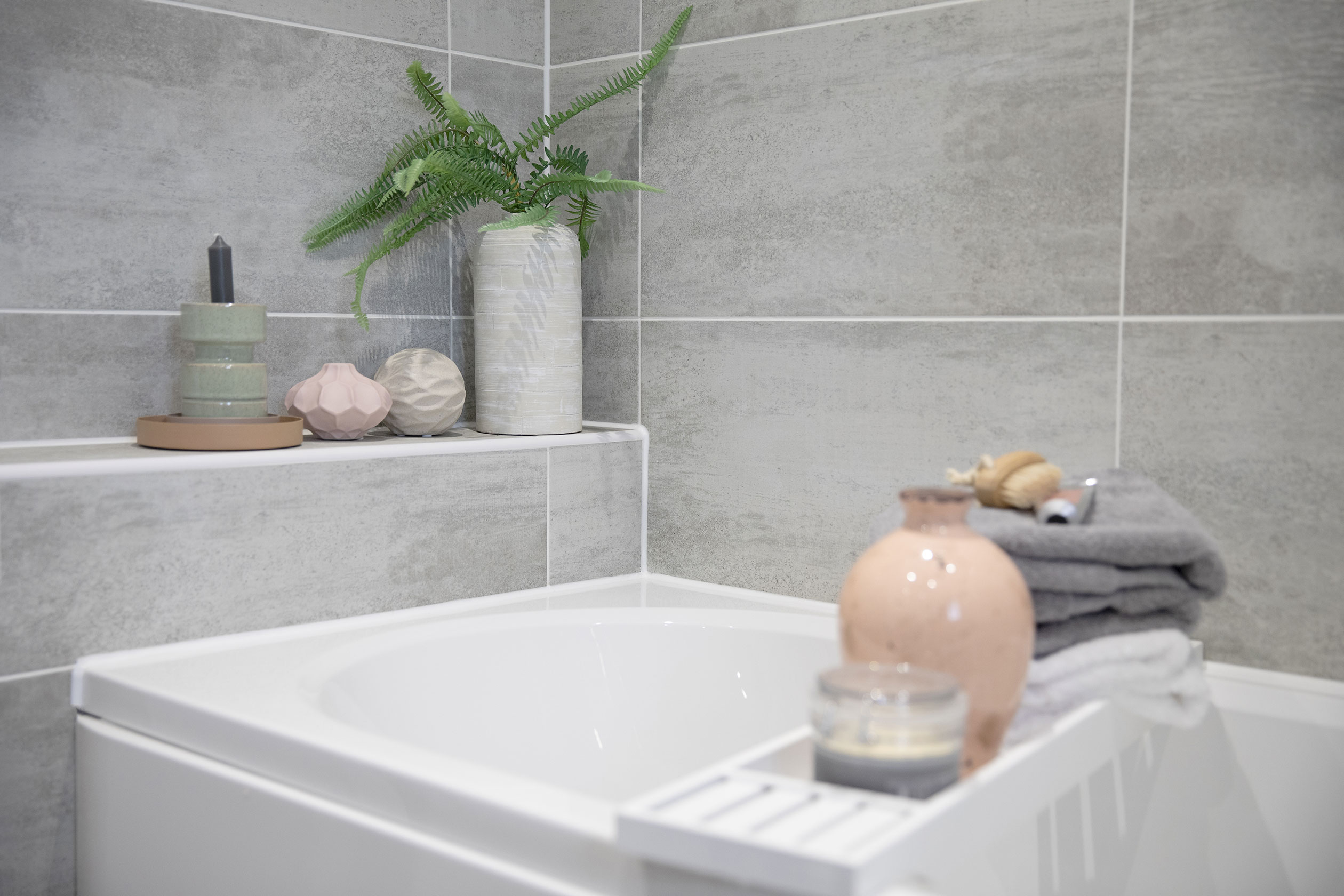 Close up of the family bathroom in the Woodcote 4 bedroom home