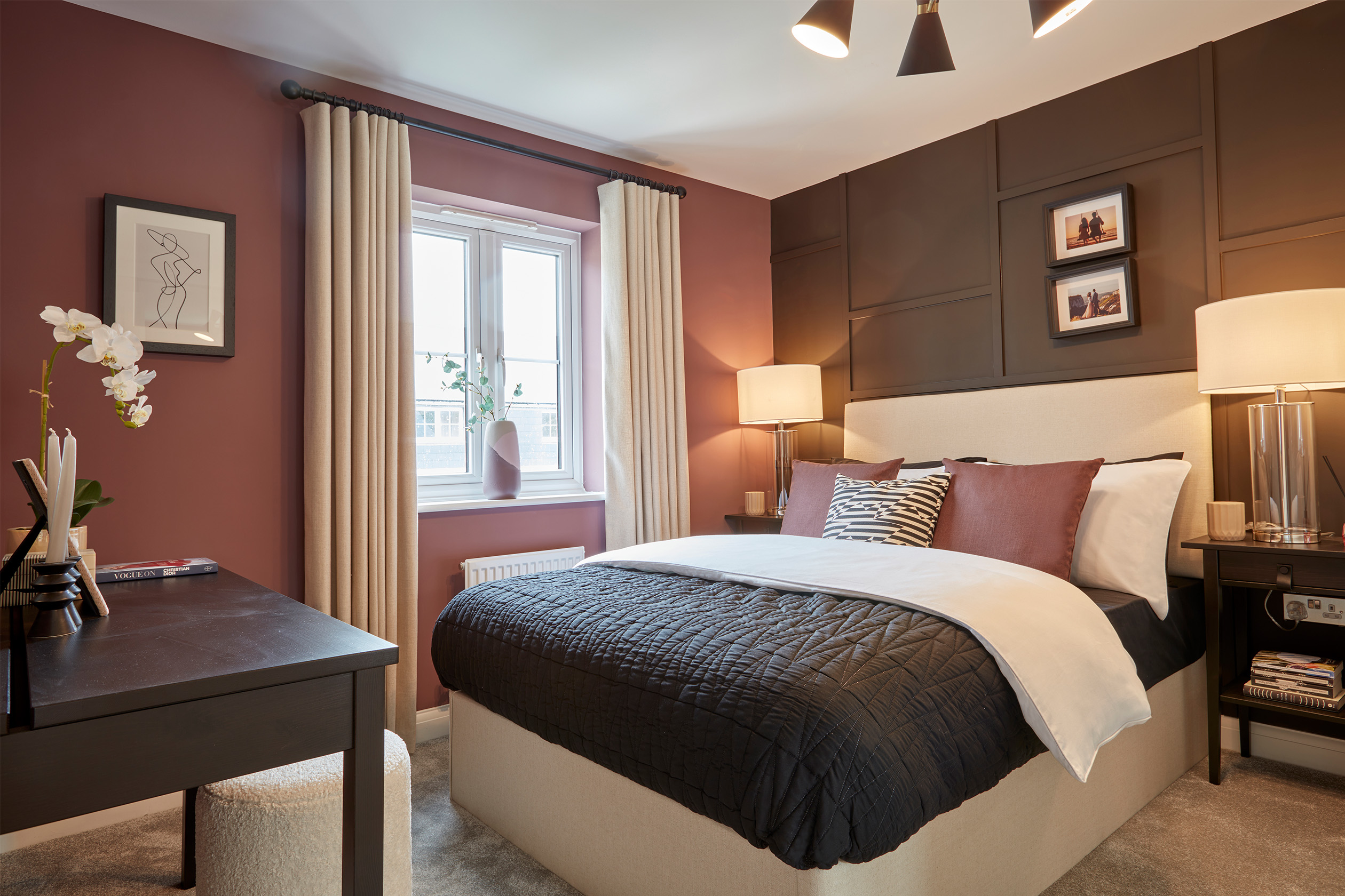 En suite main bedroom in the Kingsley 4 bedroom home