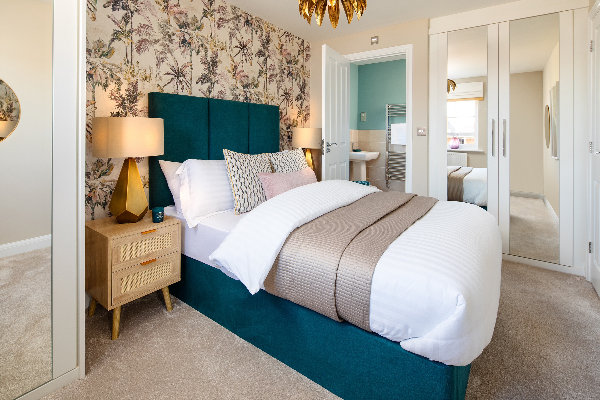 En suite main bedroom in the Maidstone 3 bedroom home