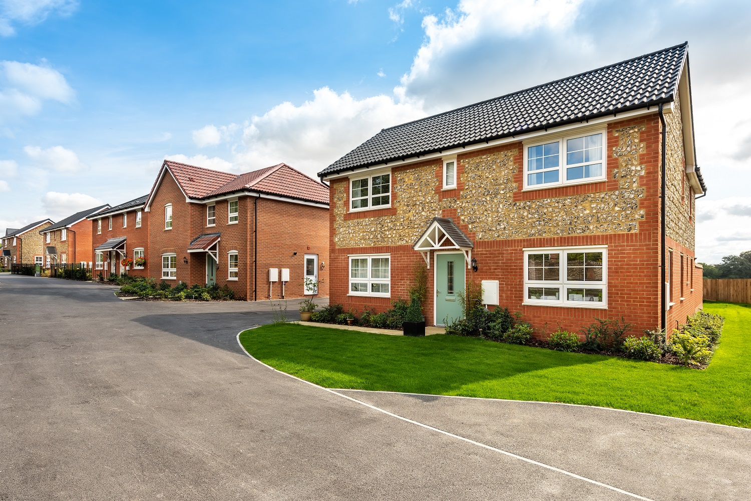 STREET SCENE OF HOMES AT CERES RISE SWAFFHAM