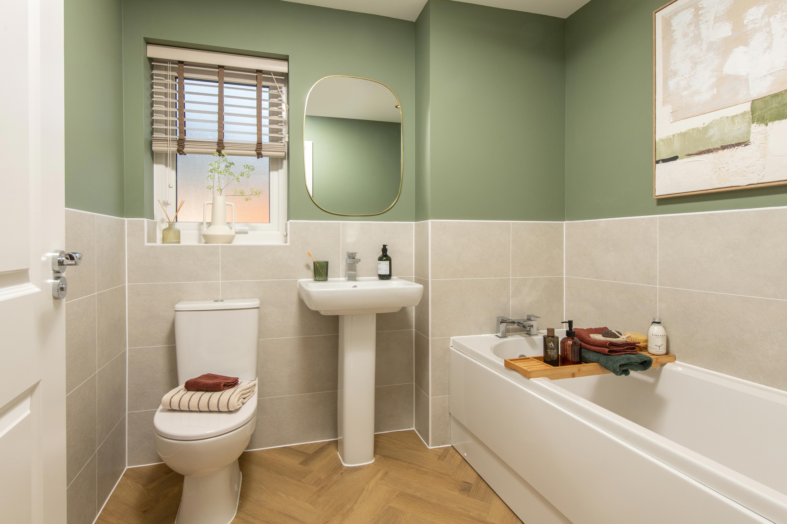 ROMAN GARDENS_BAR_TUDELEY_BATHROOM