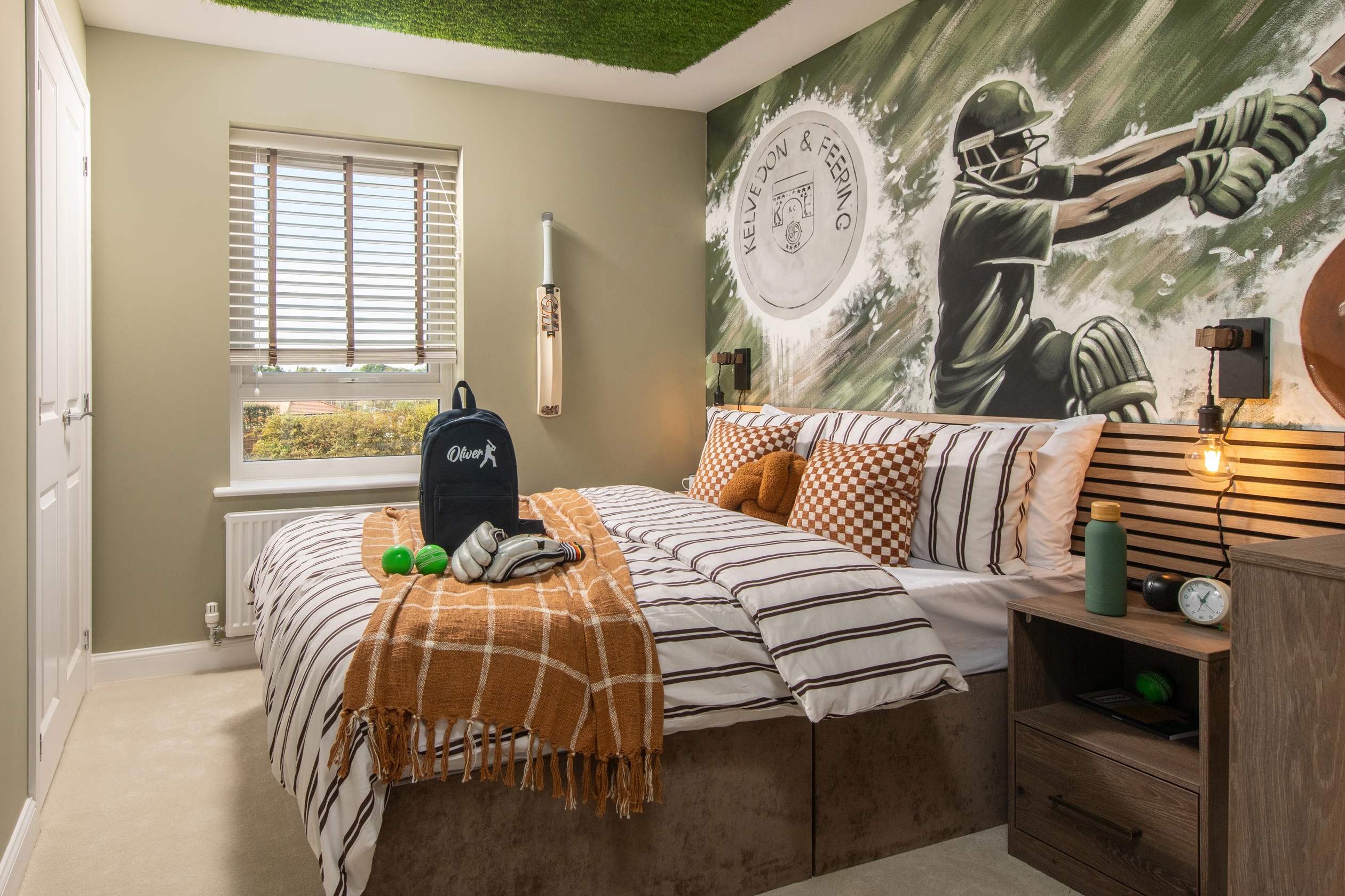 ROMAN GARDENS_BAR_TUDELEY_BEDROOM