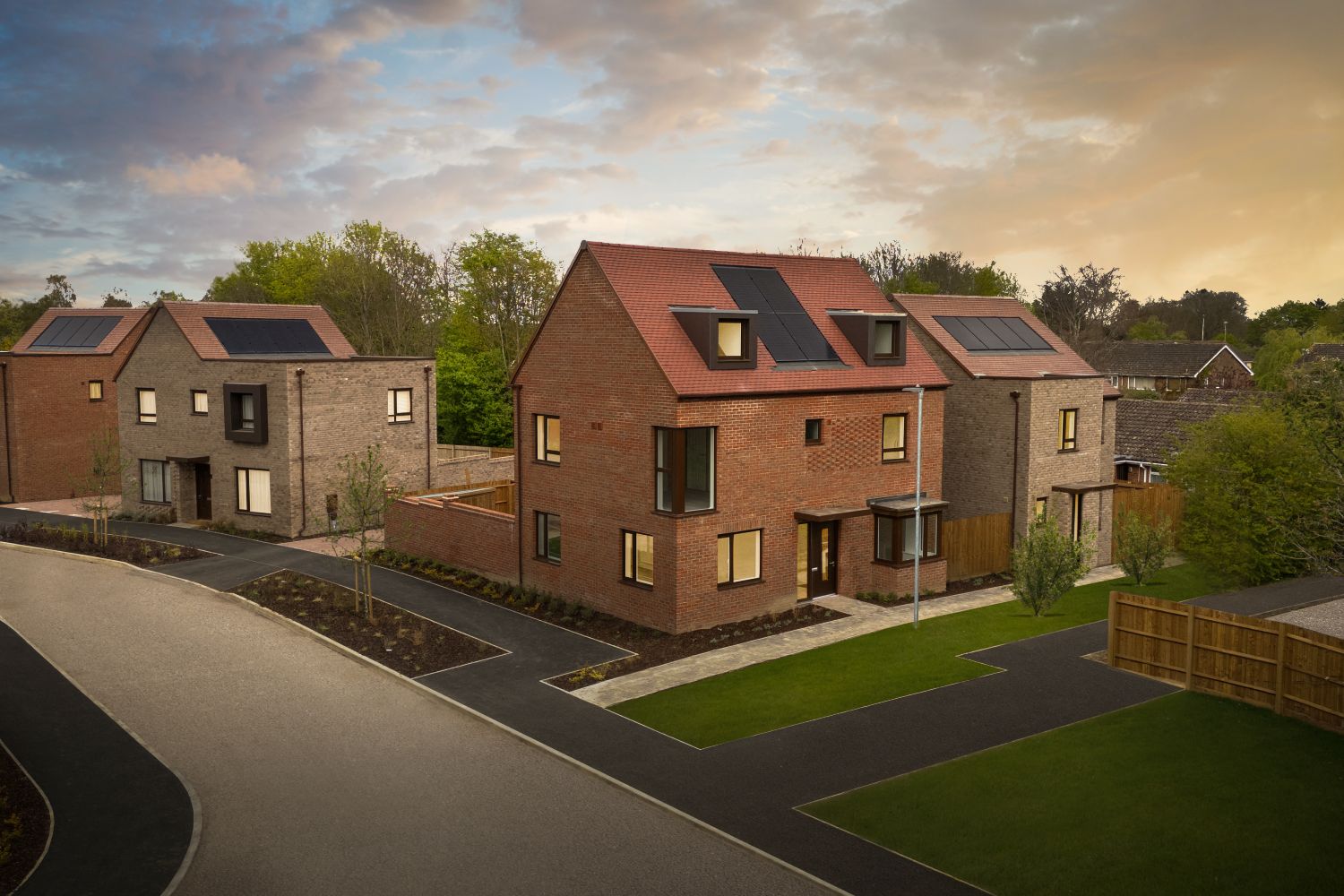 HOMES AT DUSK AT BARRATT FRANKLIN GARDENS