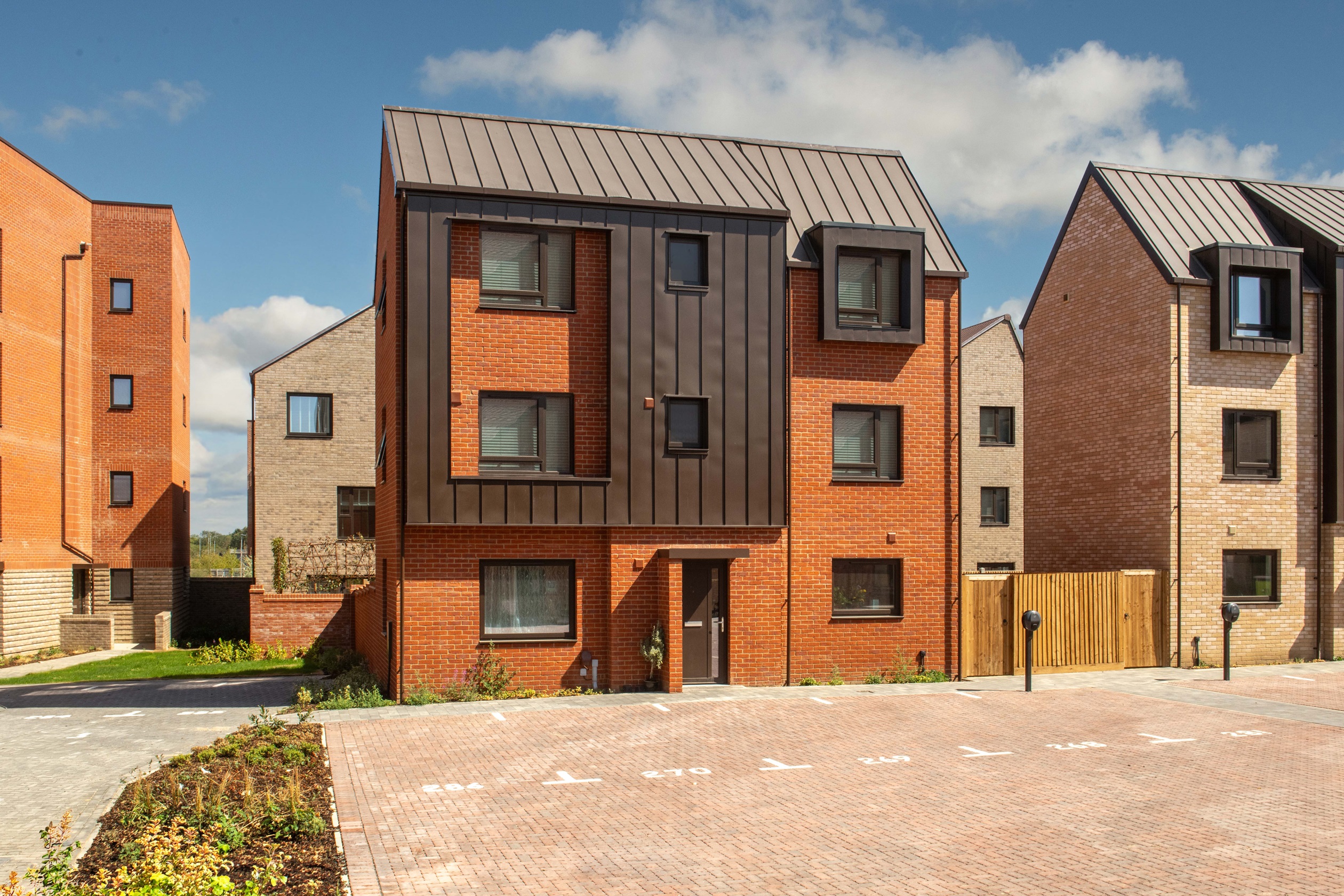 BRENTFORD EXTERNAL