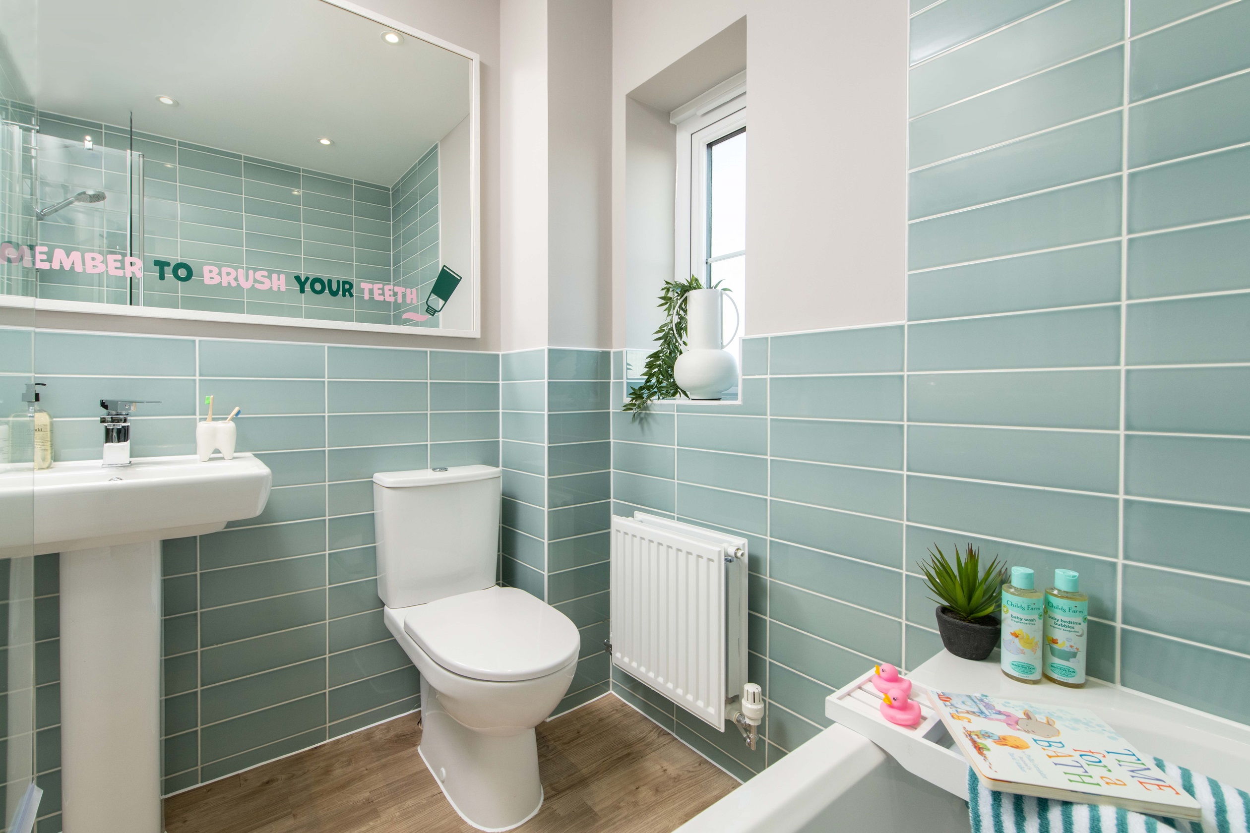 BAR_EC_Great_Dunmow_Grange_Kingsville_3bed_Internal_Bathroom