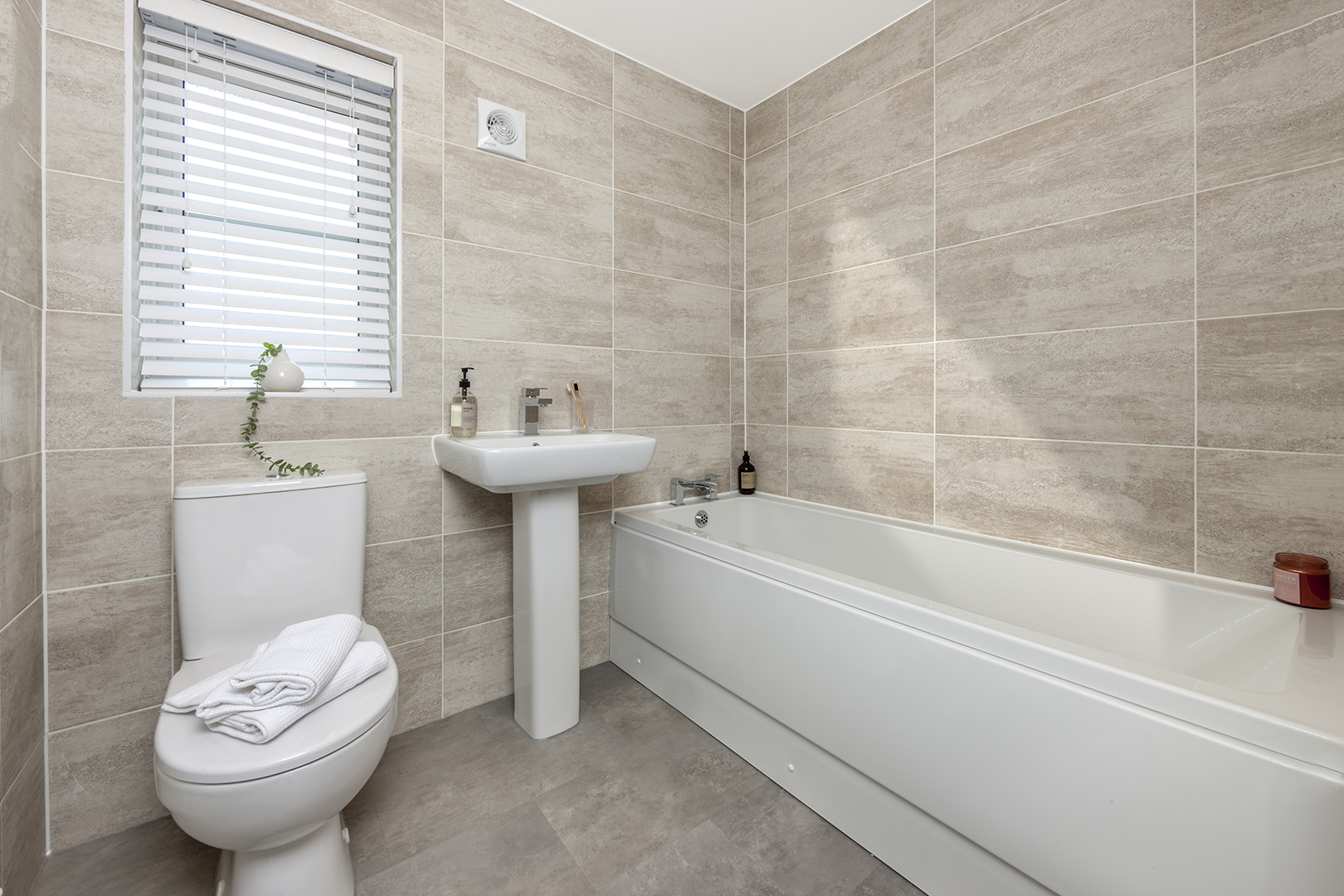 bathroom 3 bedroom moresby home