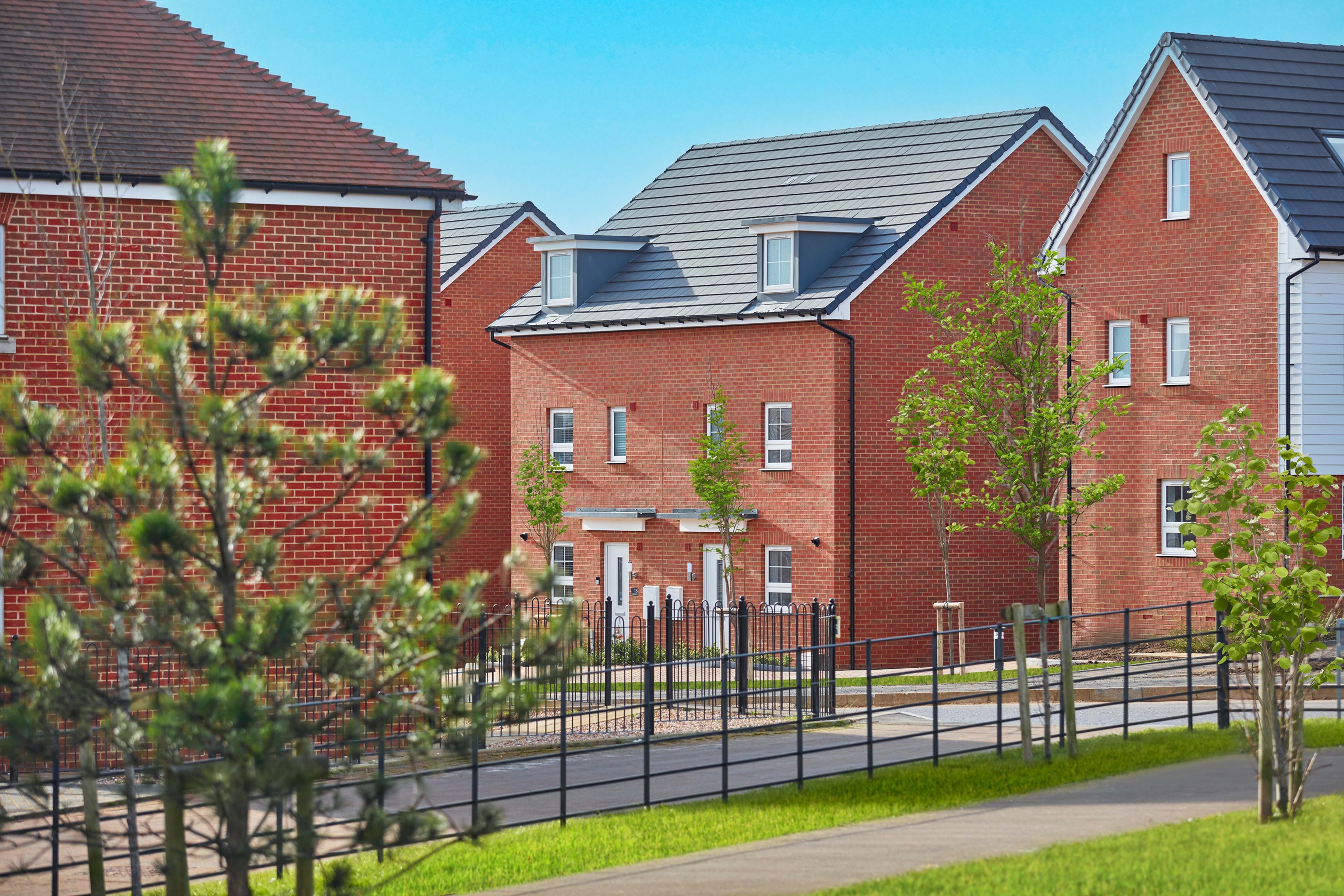 Barratt Homes at Richmond Park Whitfield New Homes