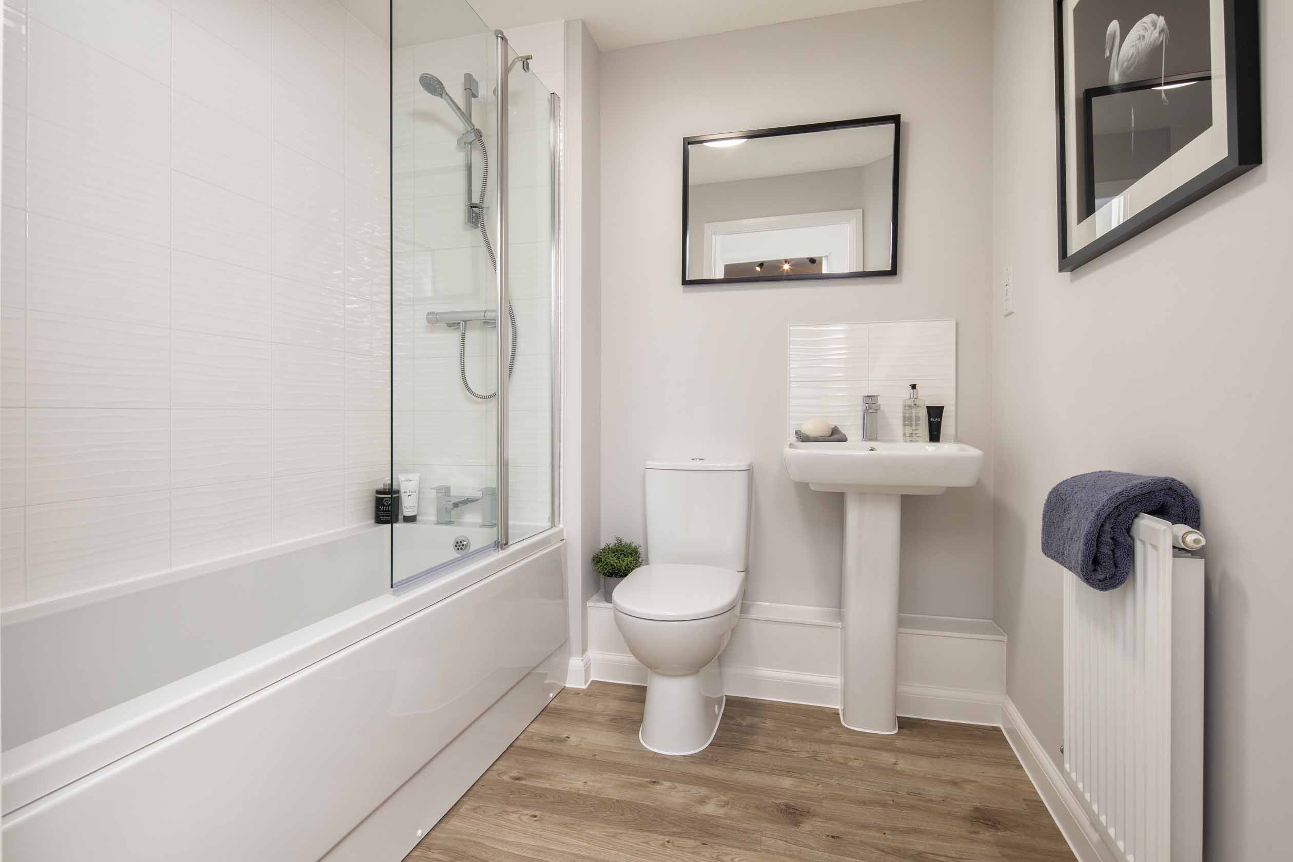 GP Apartment bathroom 