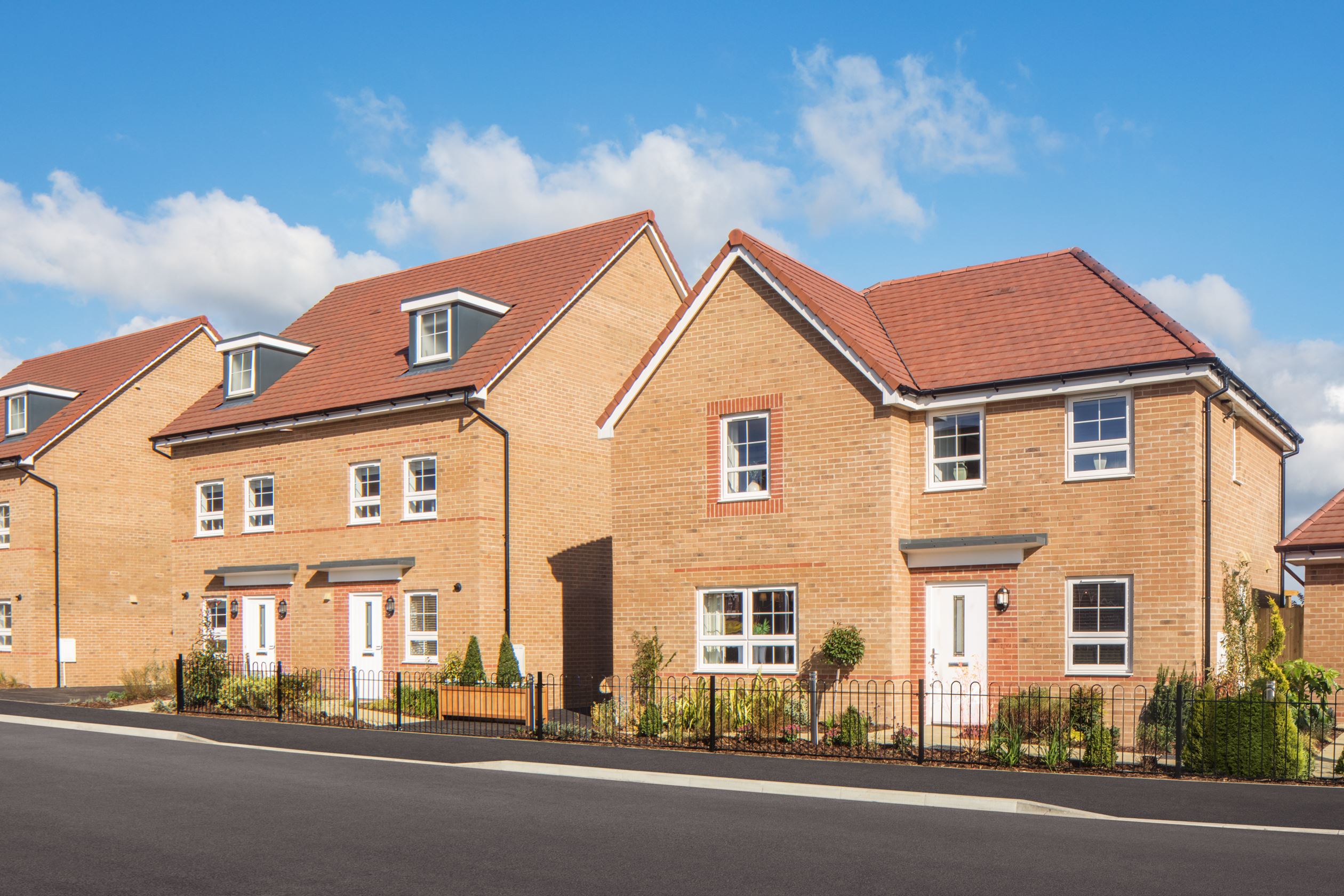 External view of 3 and 4 bed homes at Meadowburne Place