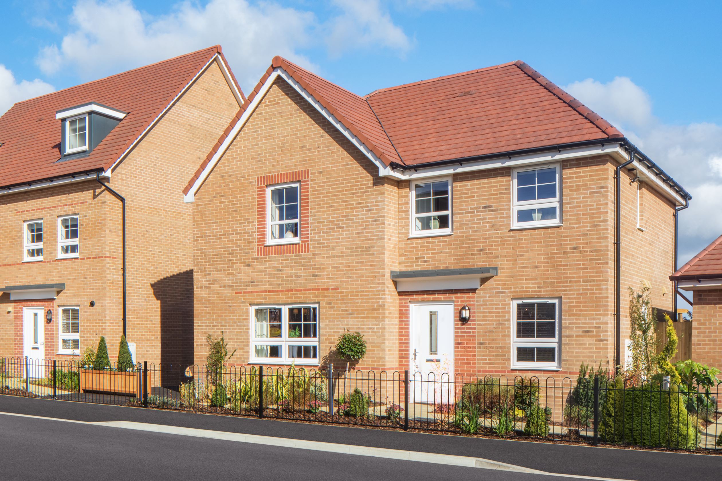 External view of 4 bed Rdaleigh at Meadowburne Place