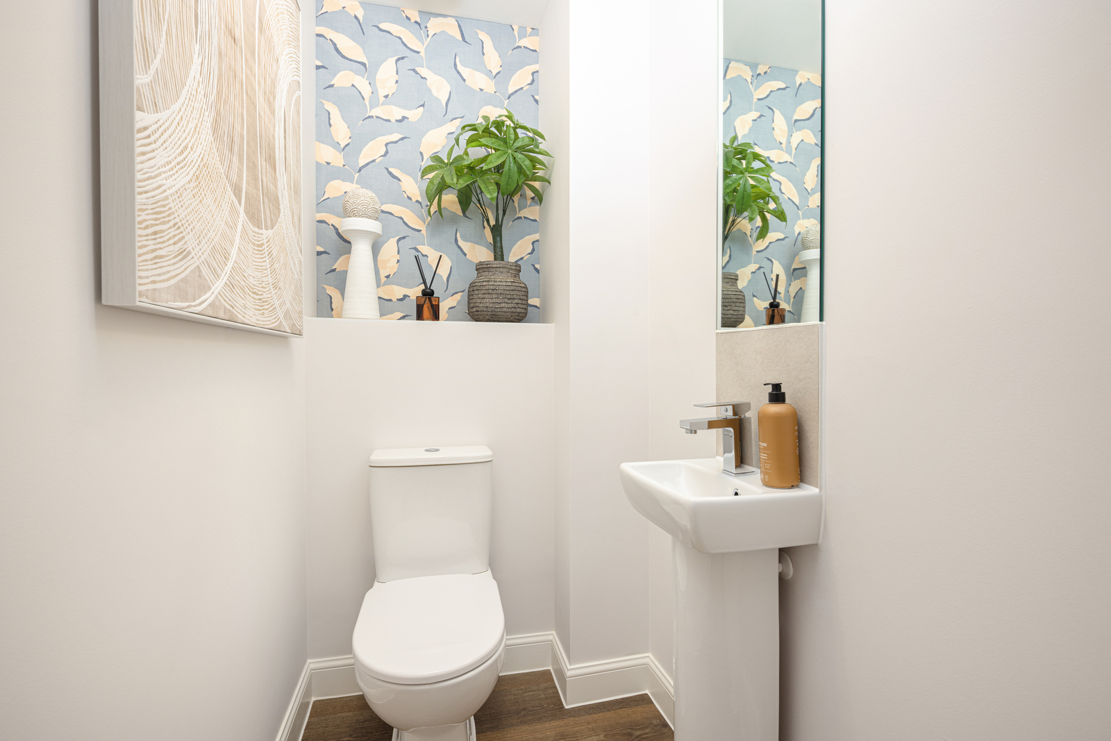 Cloakroom of the Kew at Kingfisher Park at Felbridge