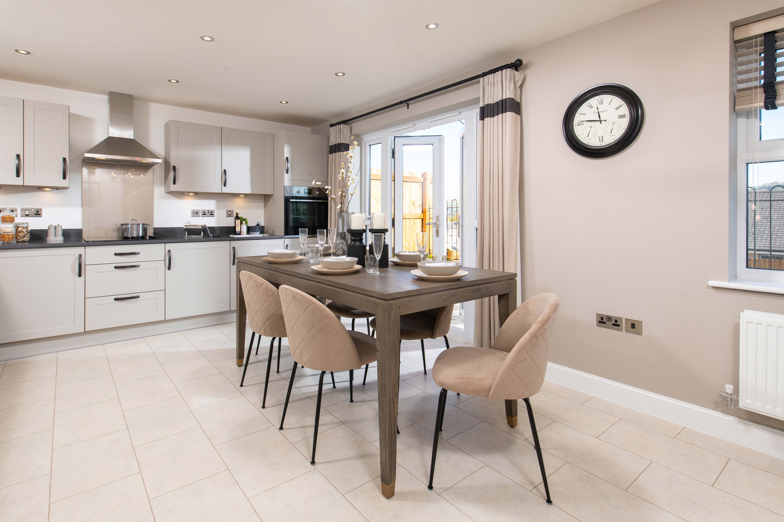007 BM_MidshiresMeadows_WhaleyBridge_Hale_4bed
