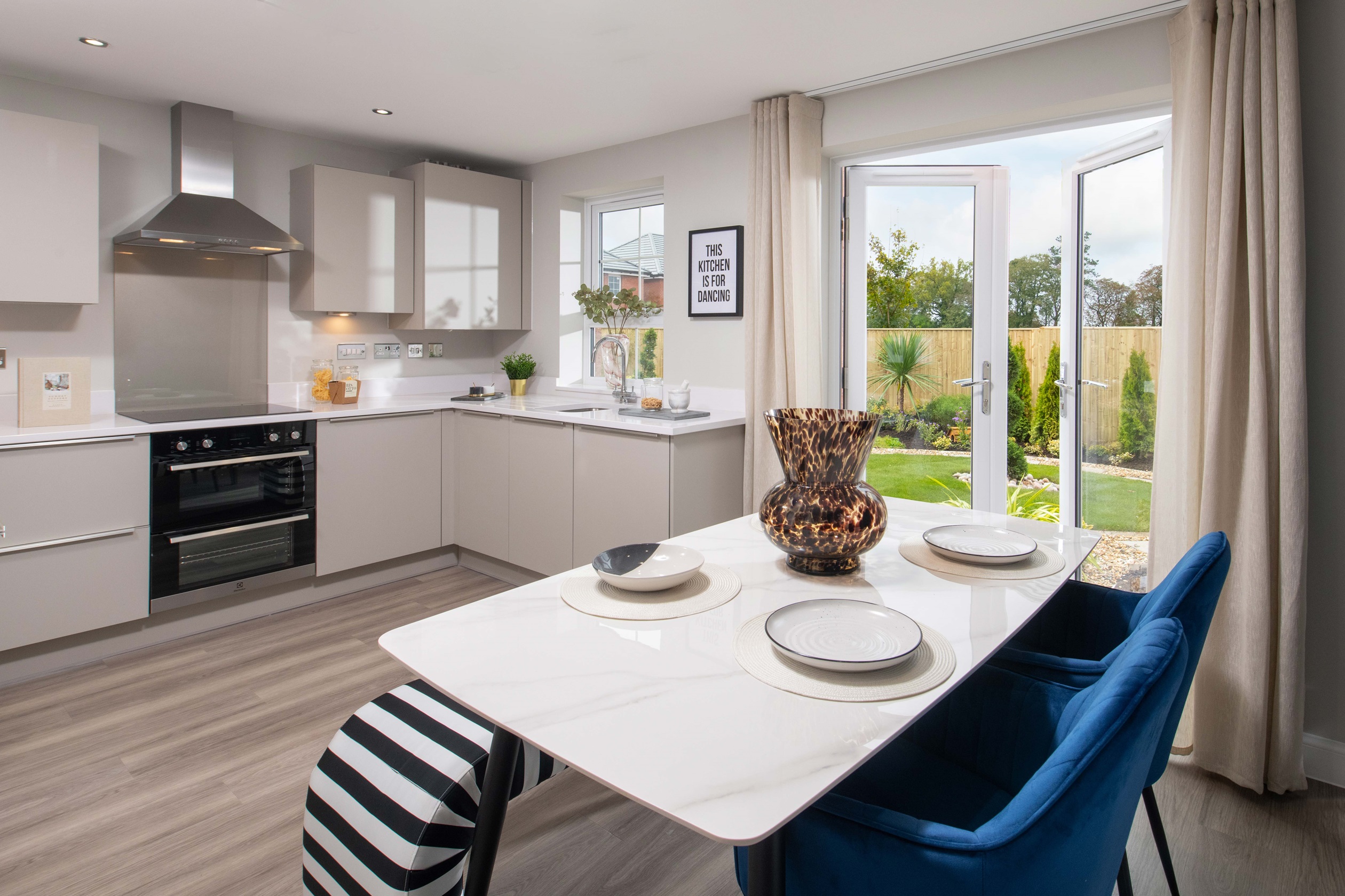 005 BM_RogersonGardens_Preston_Ellerton_3bed