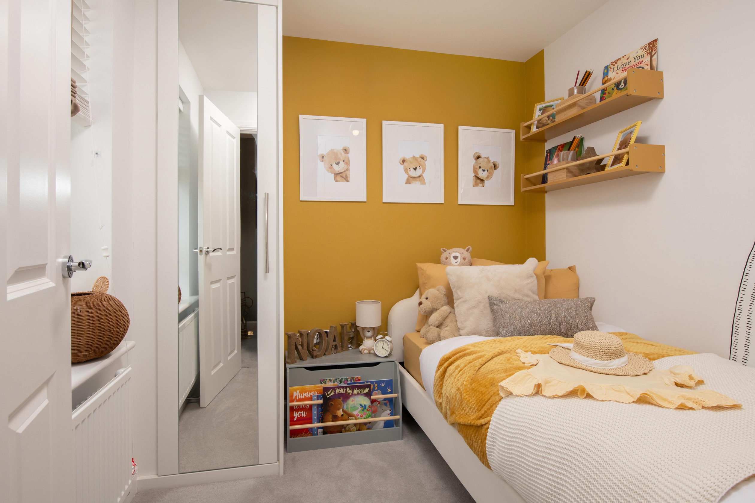 Internal image of the Alderney single bedroom 