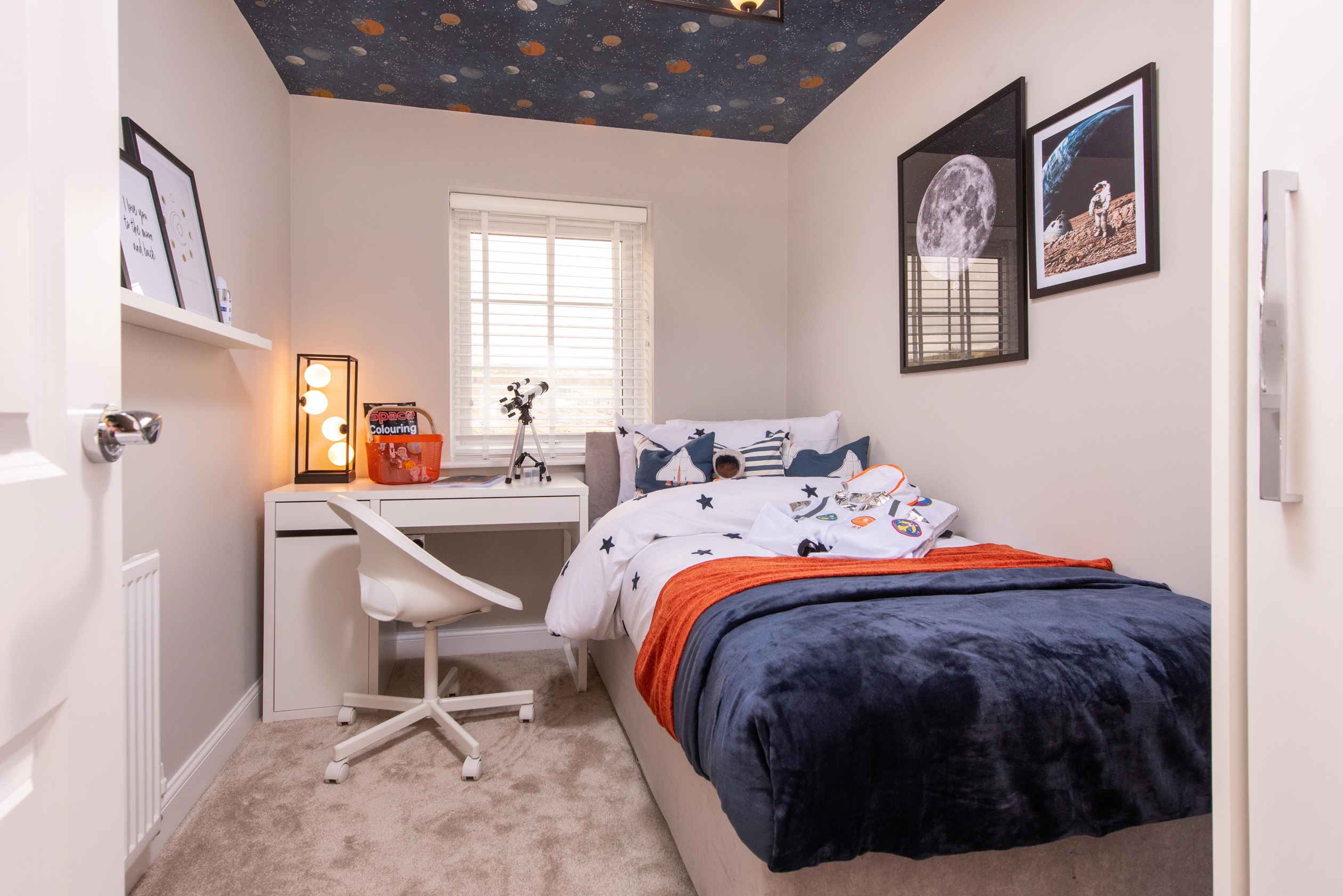 Internal image on the single bedroom in the Ellerton 