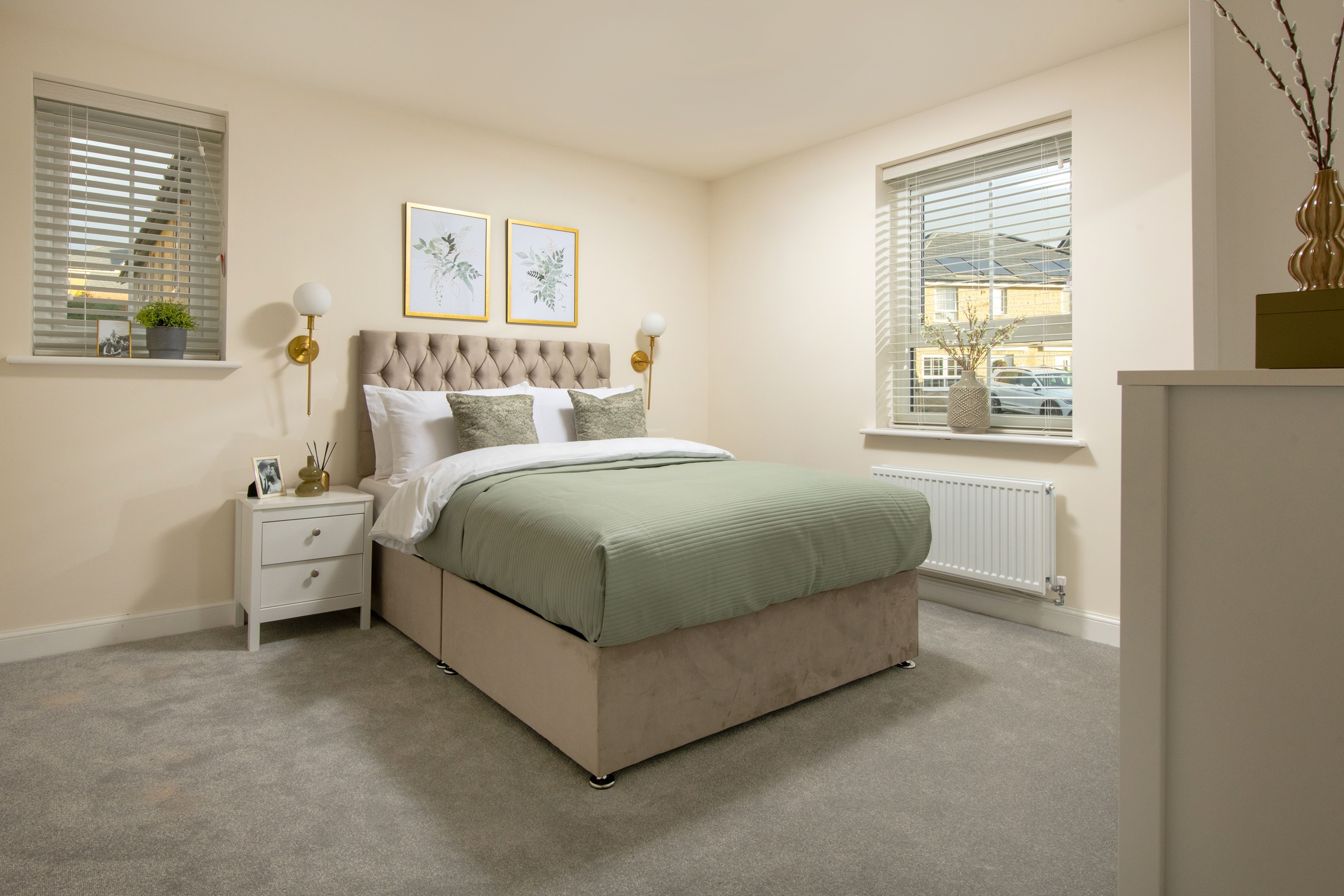 Falkirk double bedroom 1