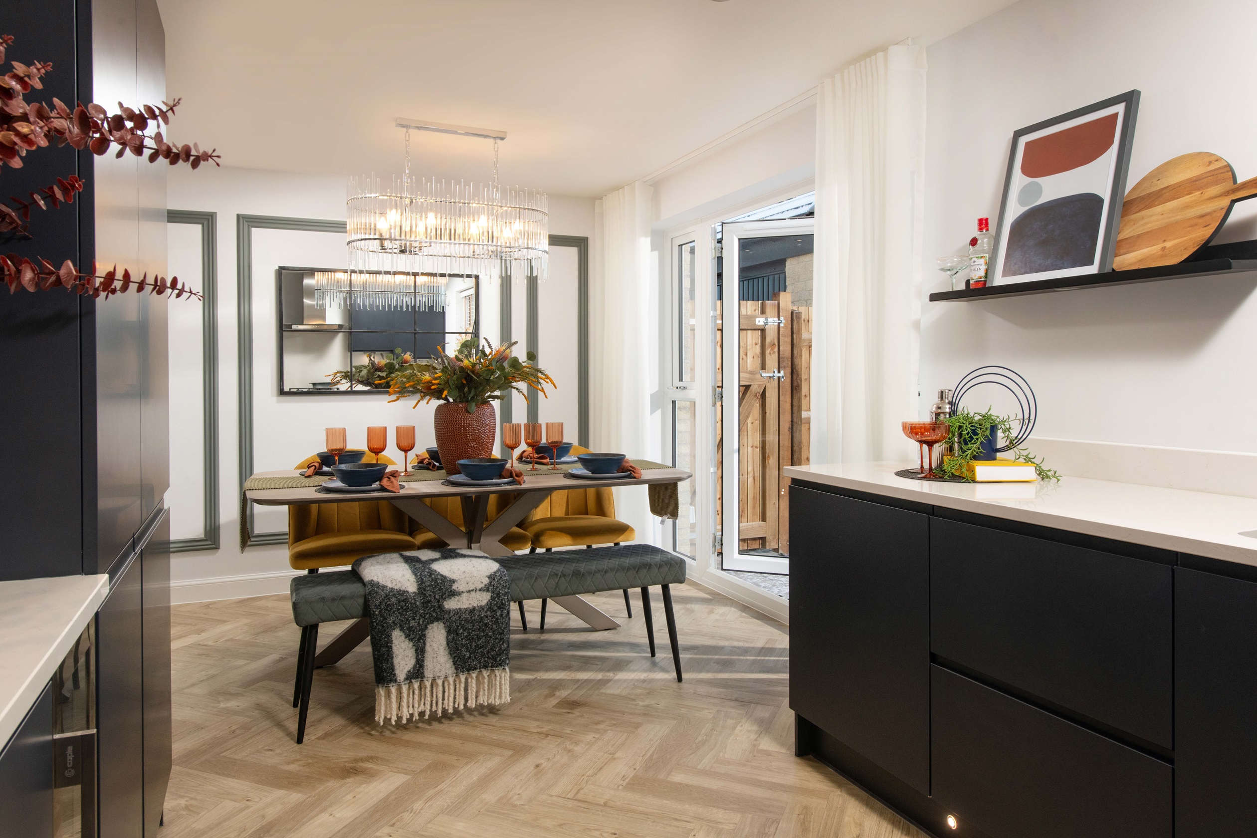 Kingsley dining area