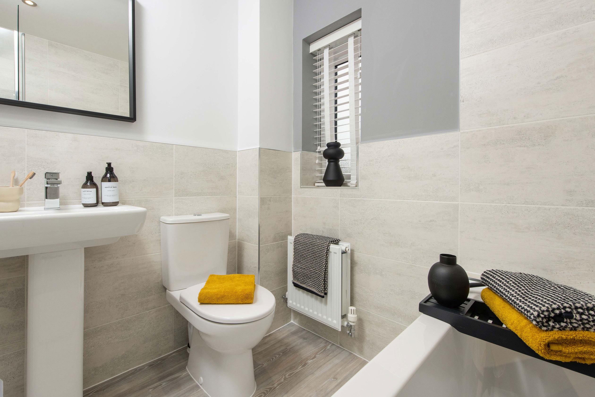 King's Meadow Kingsville bathroom