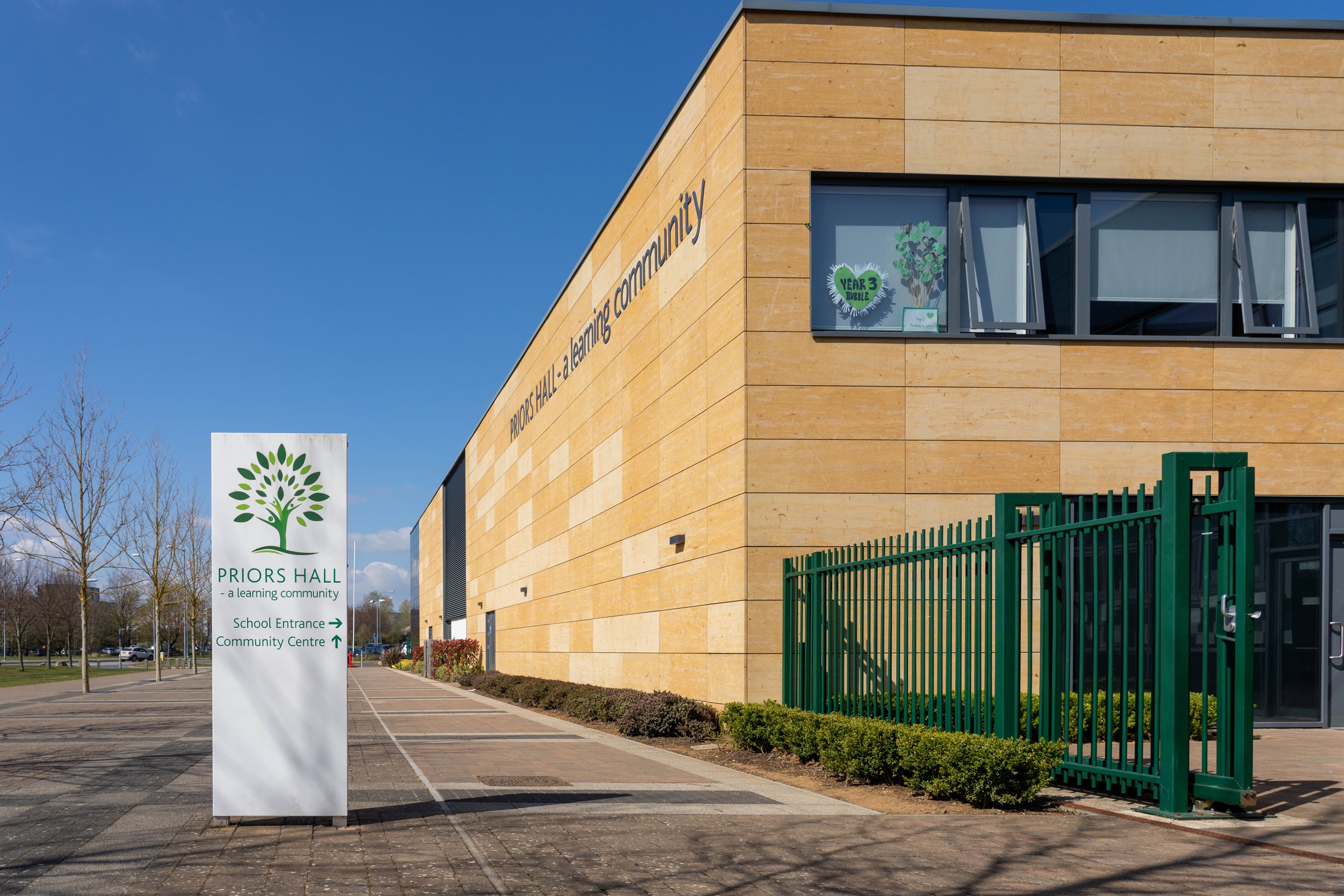 Priors Hall Park School