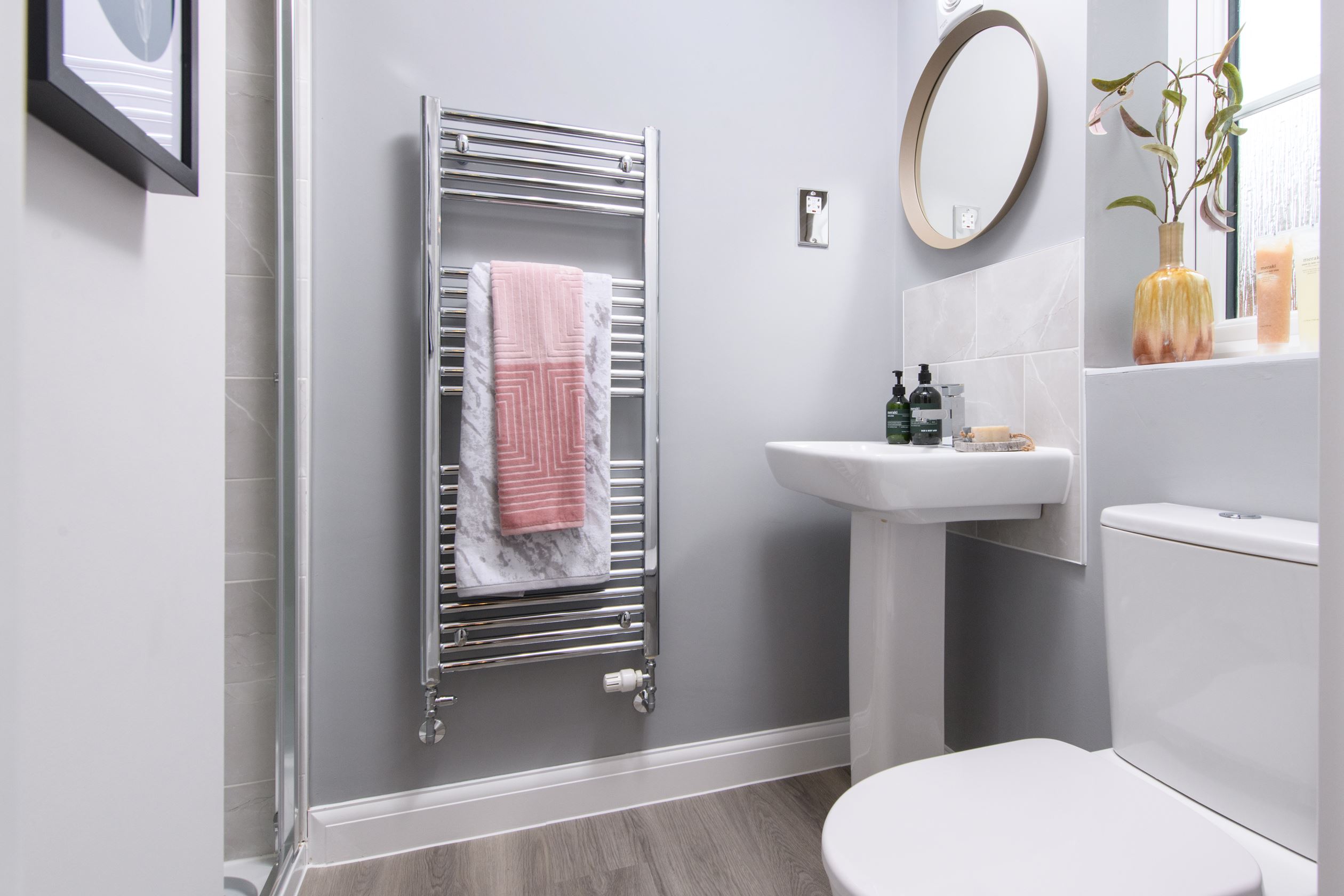 En suite bathroom in the Maidstone housetype