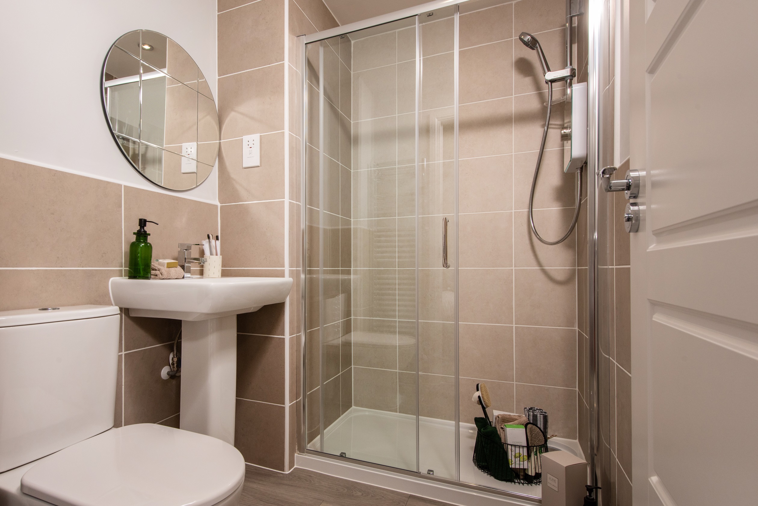 Queensville Show Home En Suite