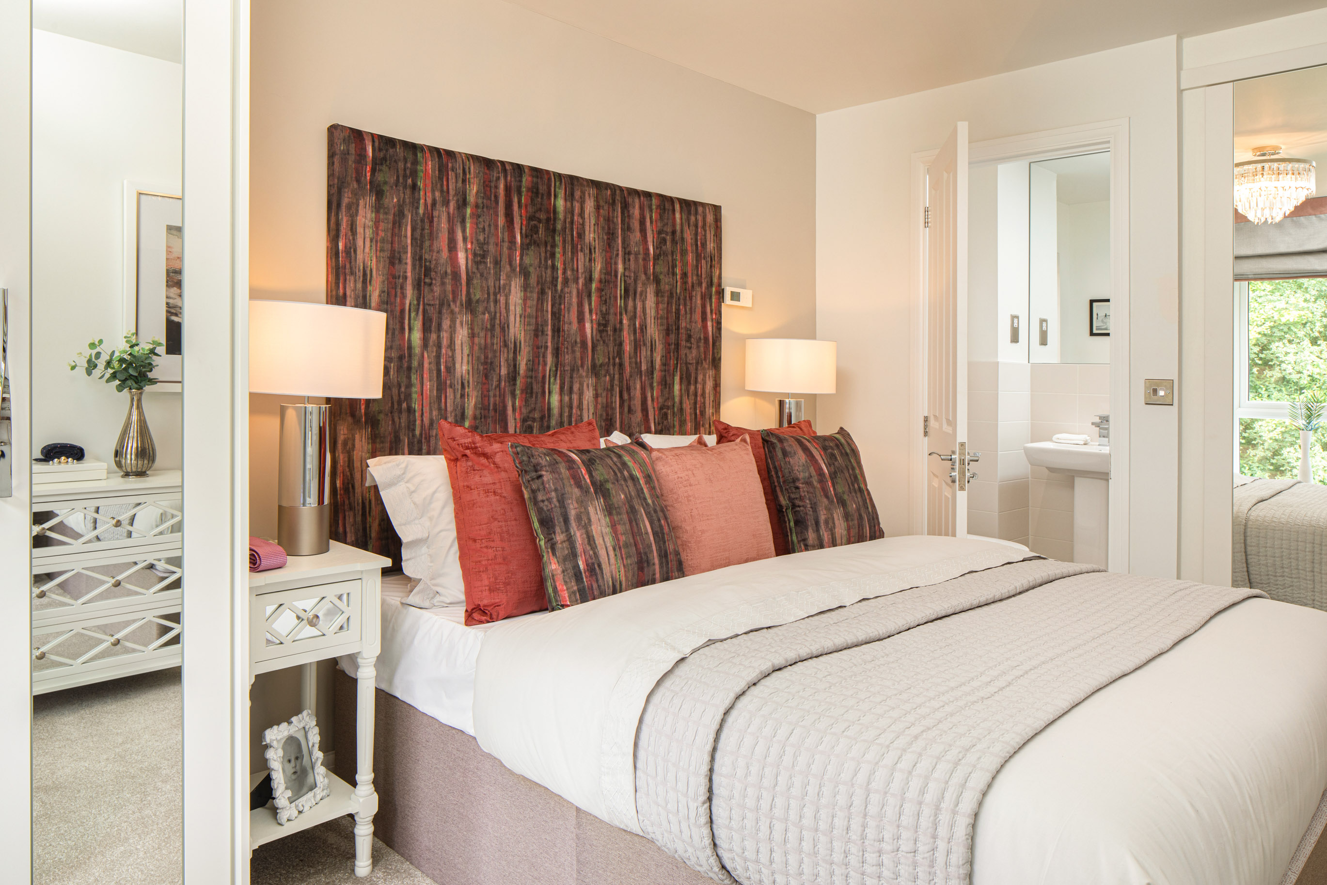 Brunel Quarter Maidstone bed 1 with en suite 3 bed home