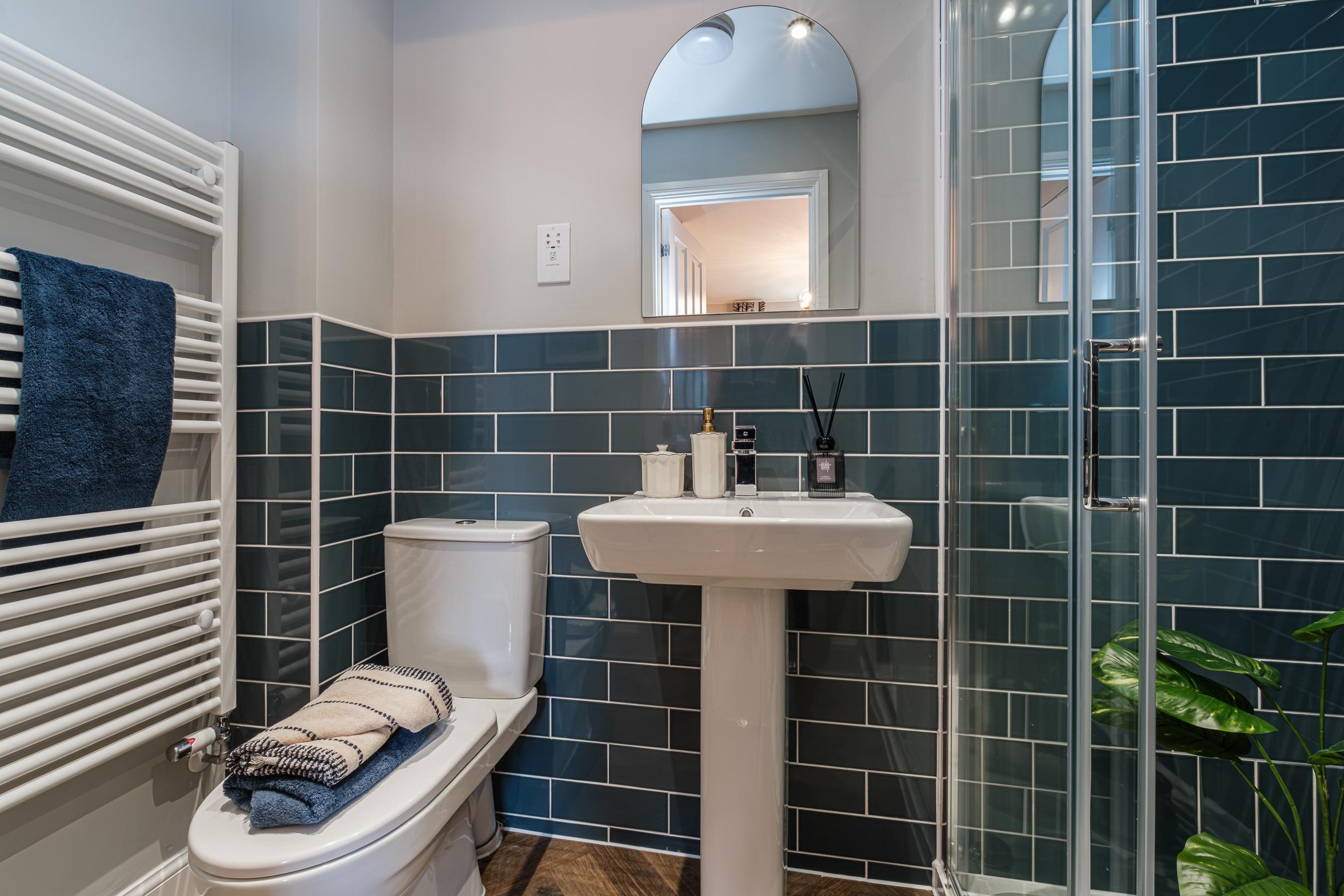 Interior view of the en suite in our 4 bed Kingsley home
