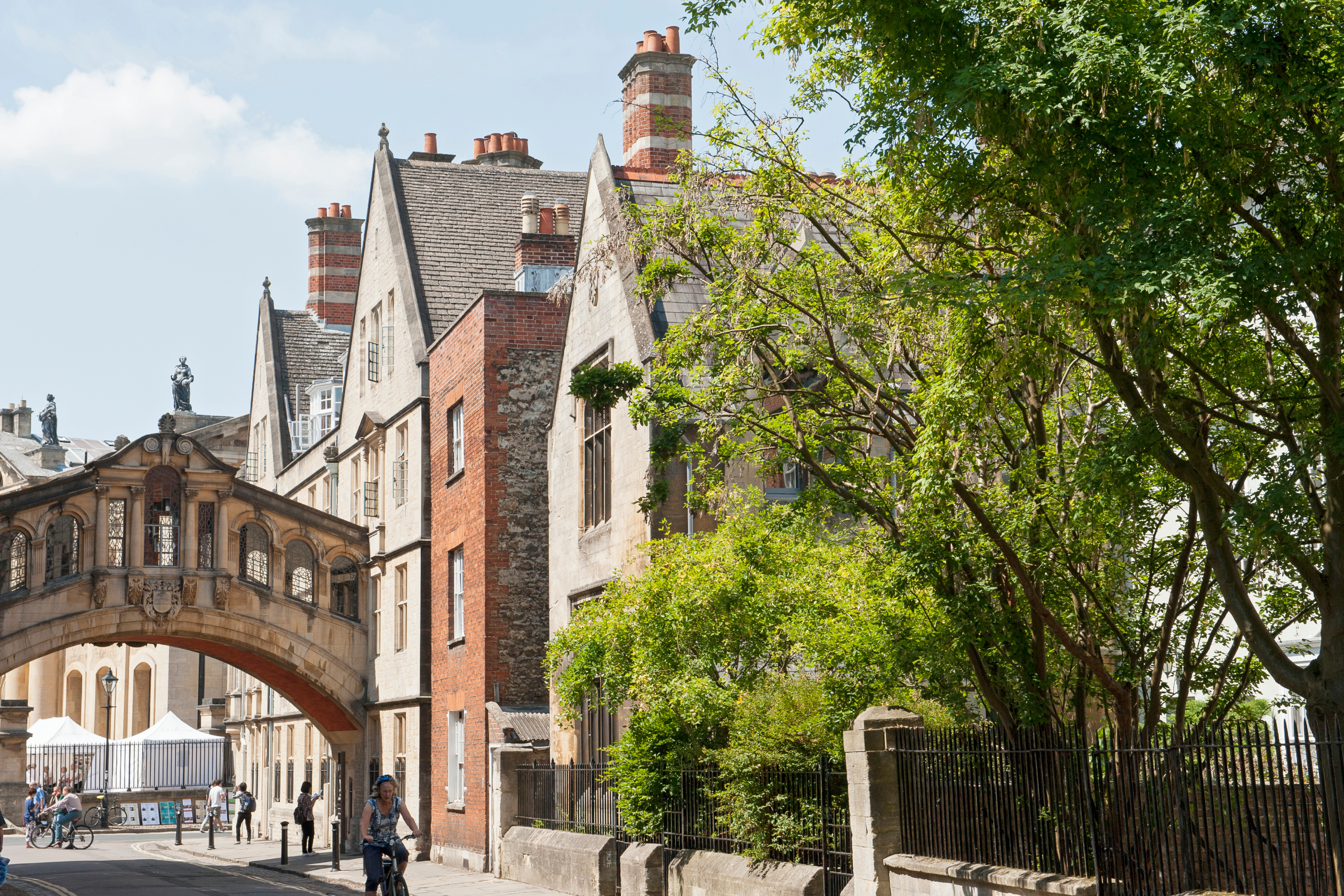 Outside photo of Oxford City Centre