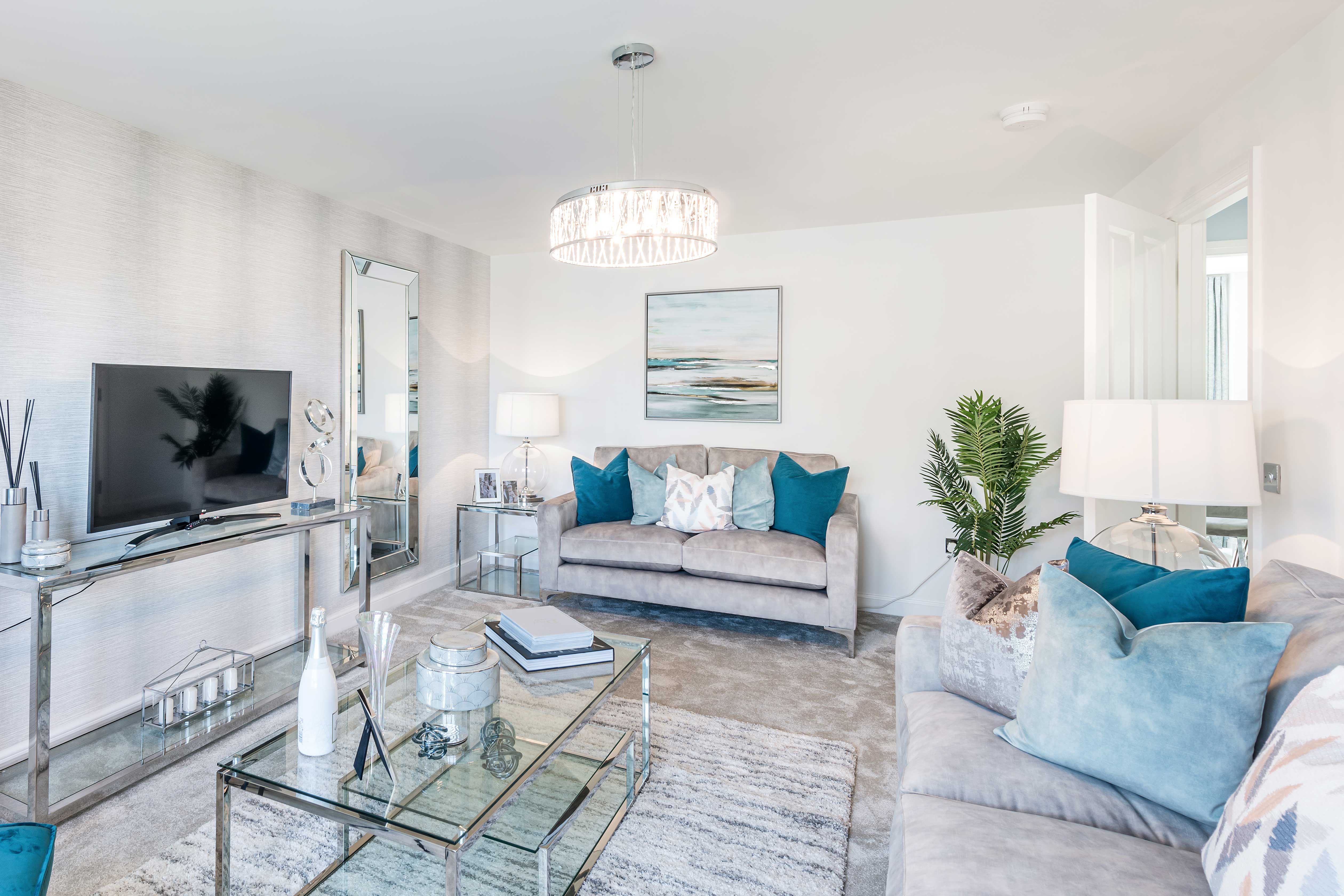 Cullen 4 bedroom home, spacious lounge