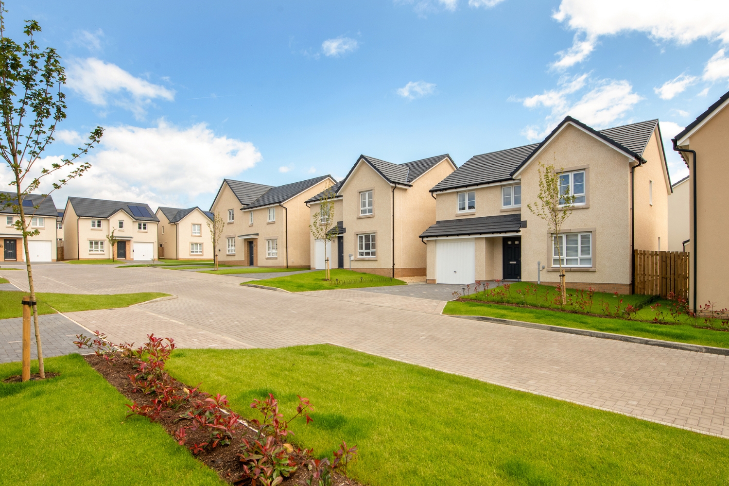 West Craigs Street Scene