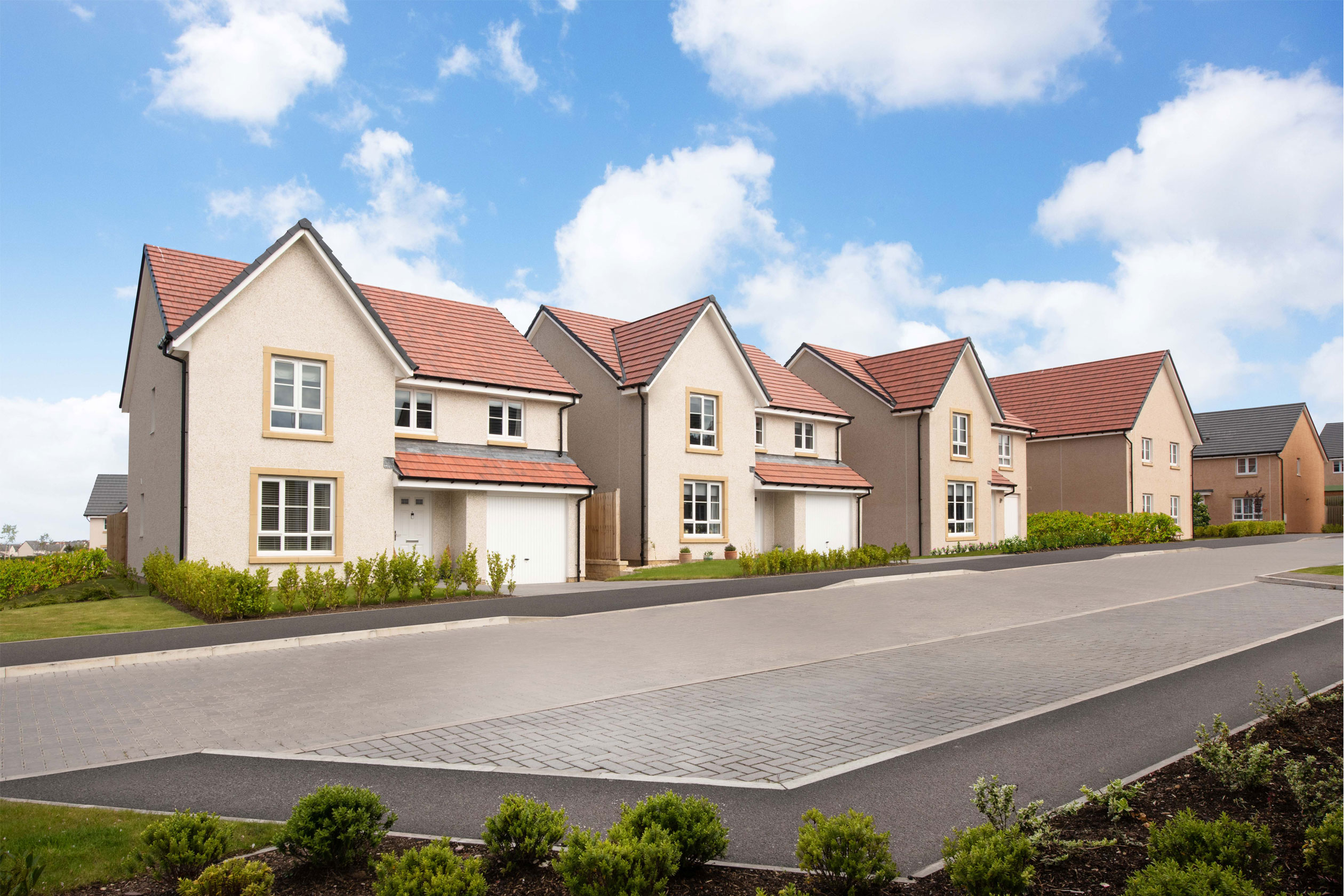 Street scene of 4 bedroom detached homes