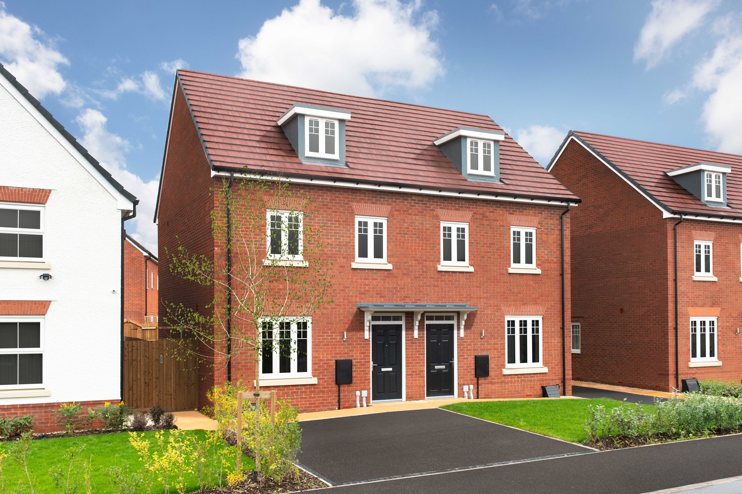 3 bedroom end terraced house for sale