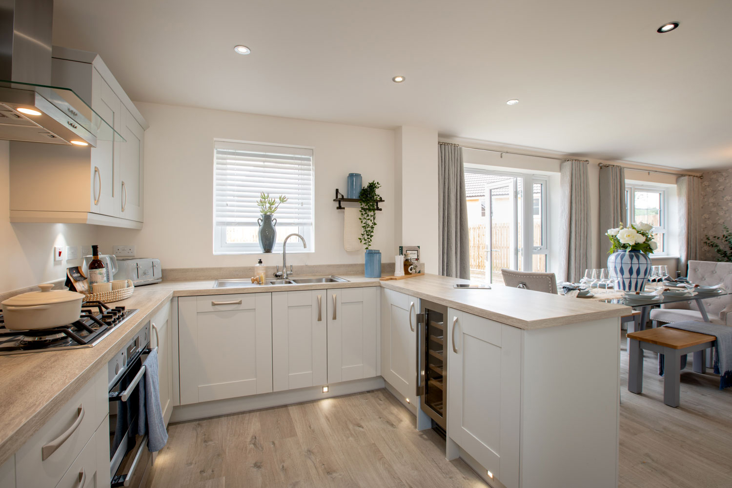 Inside view 4 bed detached Radleigh kitchen