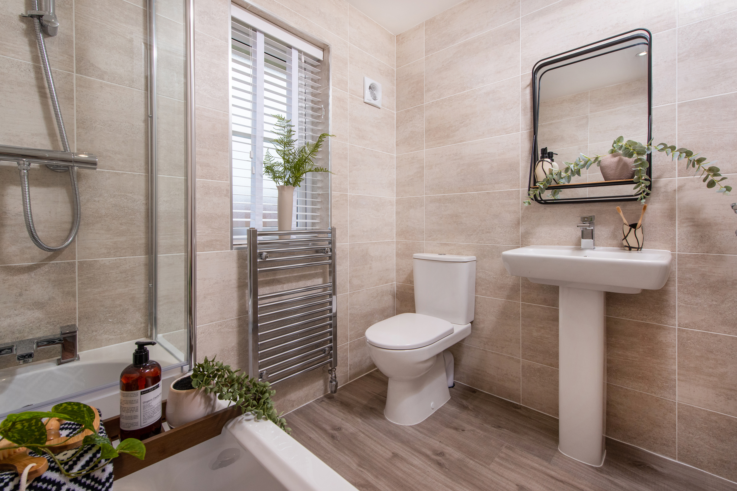 Inside view 4 bedroom detached Radleigh main bathroom