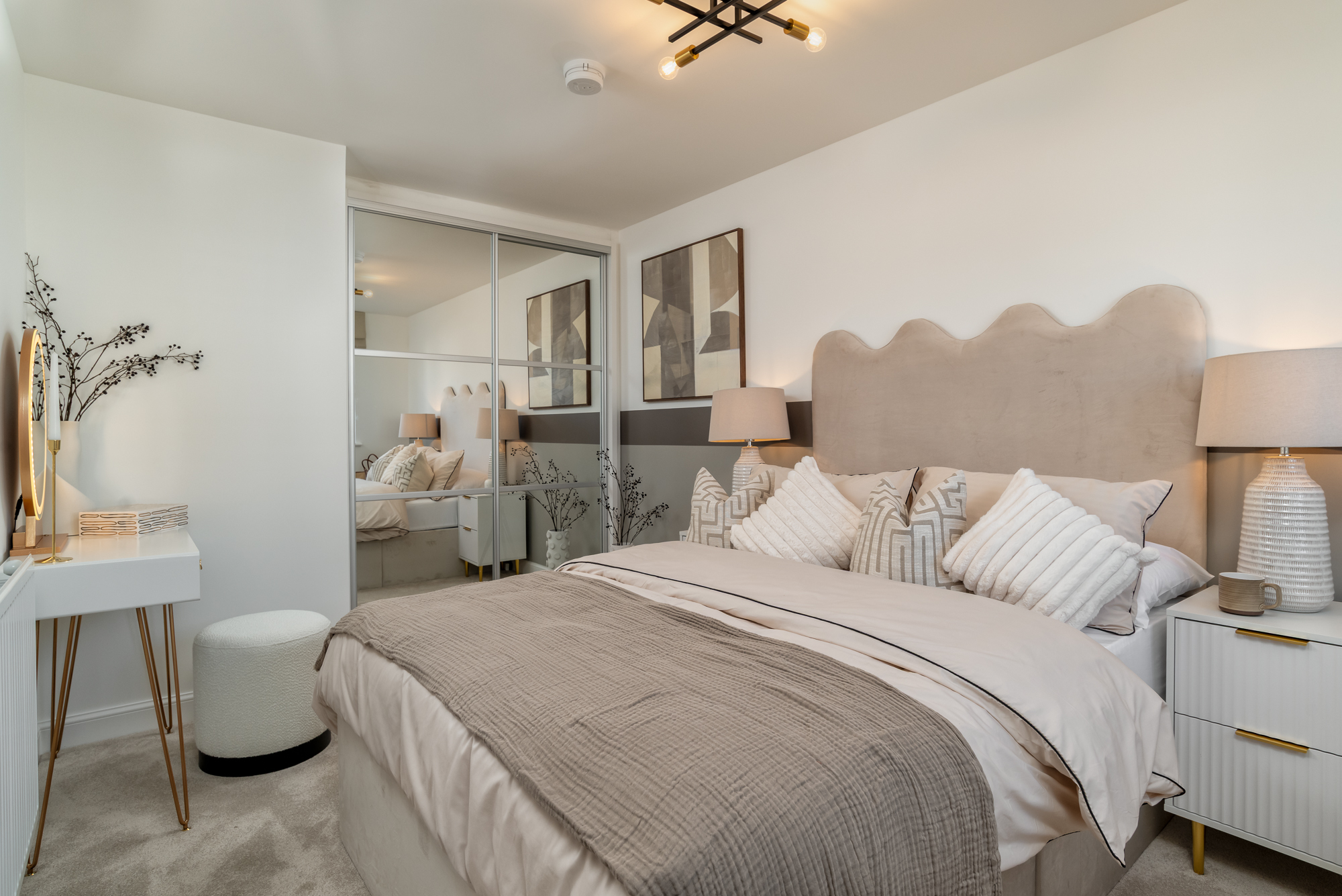 DEV003046 Almond Valley Dalmore_BDMR_first floor bedroom 3_201026_012