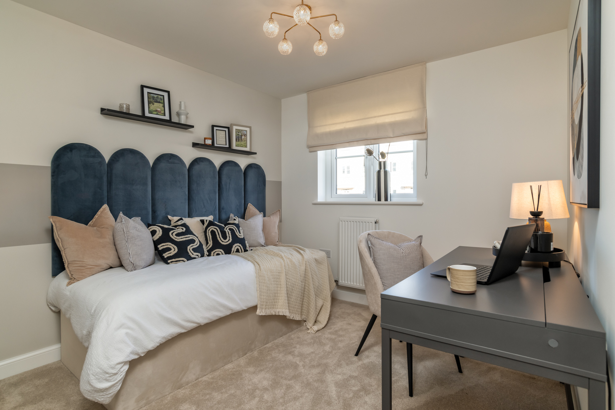 DEV003046 Almond Valley Dalmore_BDMR_first floor bedroom_201026_001