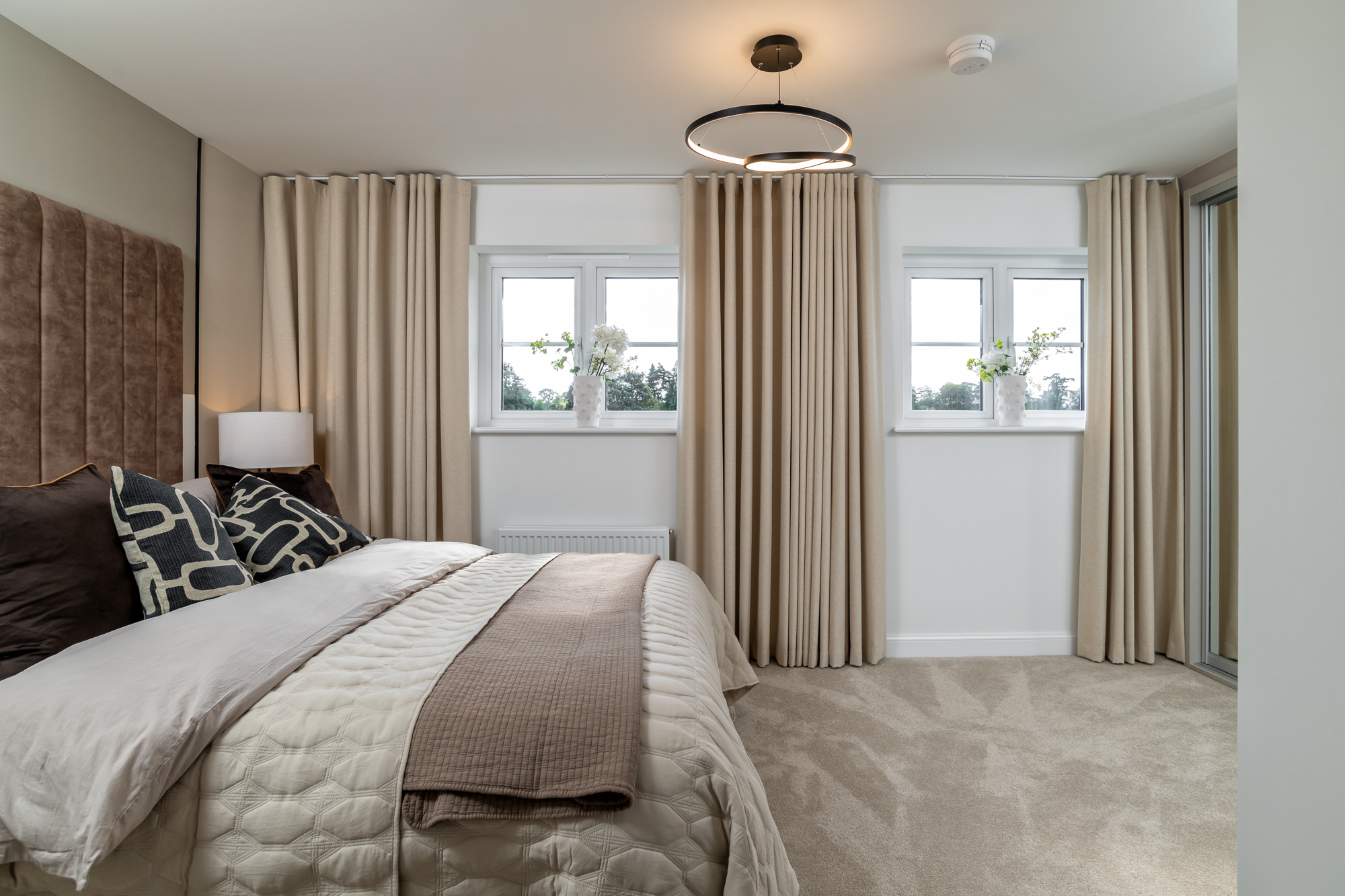 DEV003046 Almond Valley Dalmore_BDMR_third floor main bedroom_201026_018