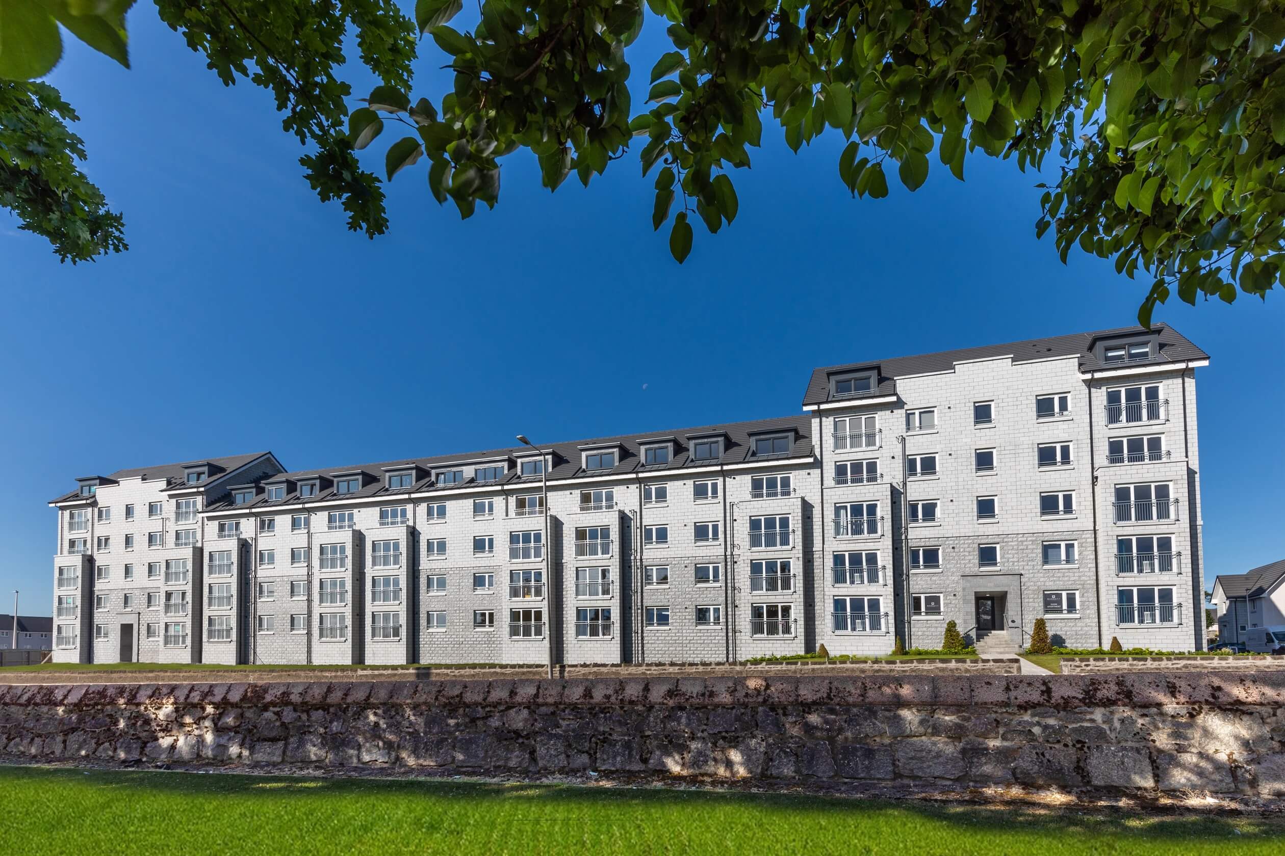 Royal Cornhill Apartments