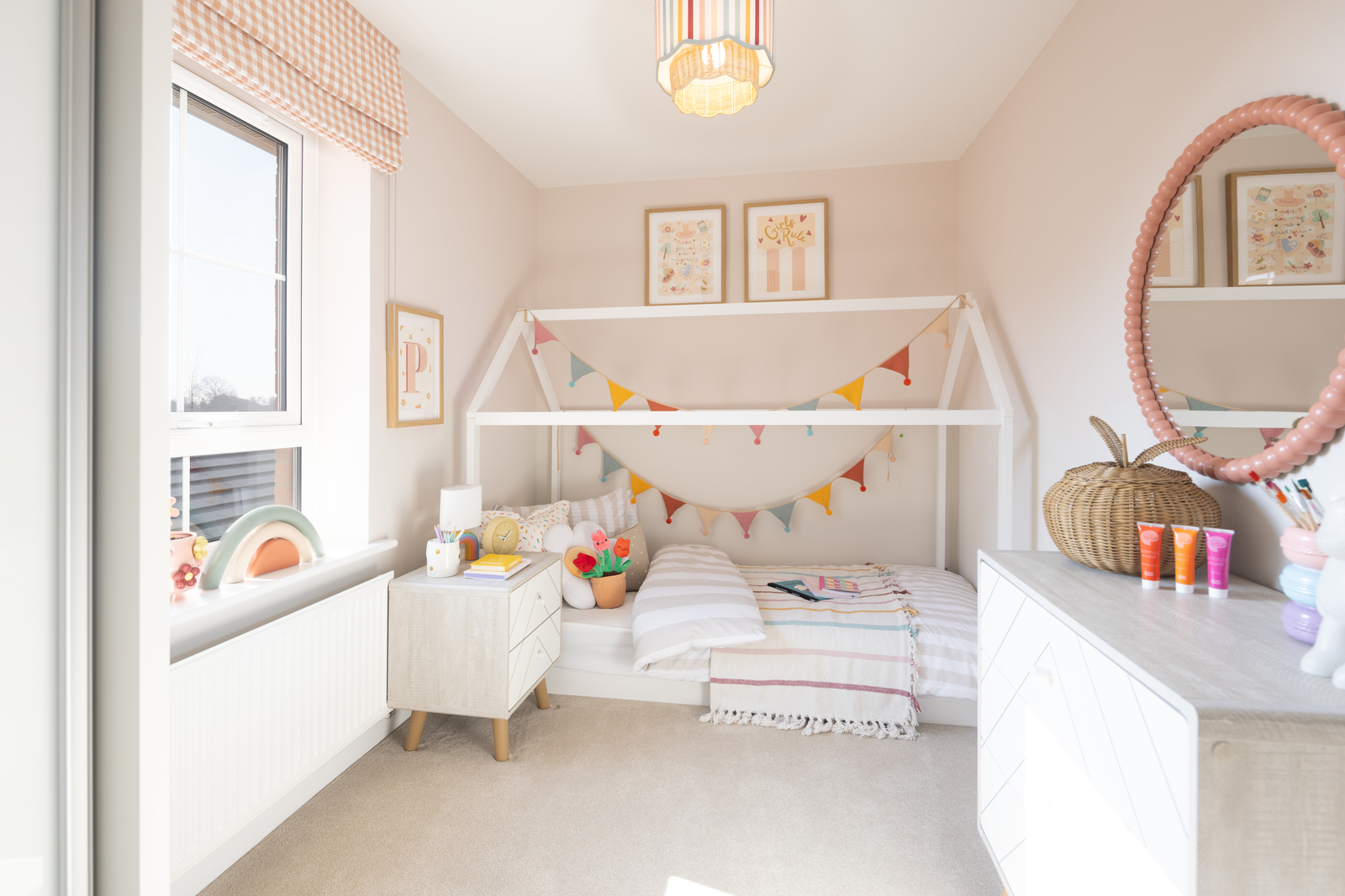 single bedroom in the cattawade