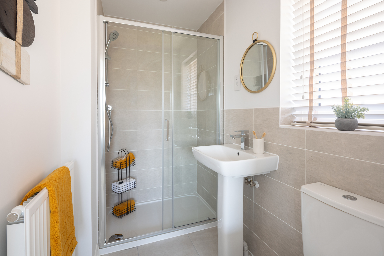 en suite of the mewstone