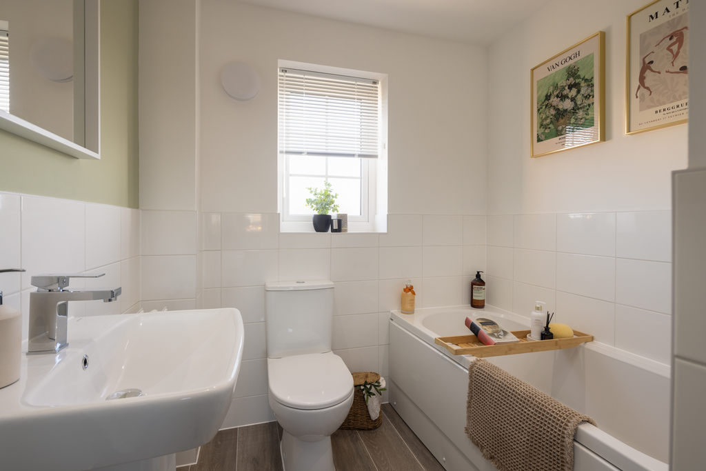 internal shot of the bathroom in the matlock