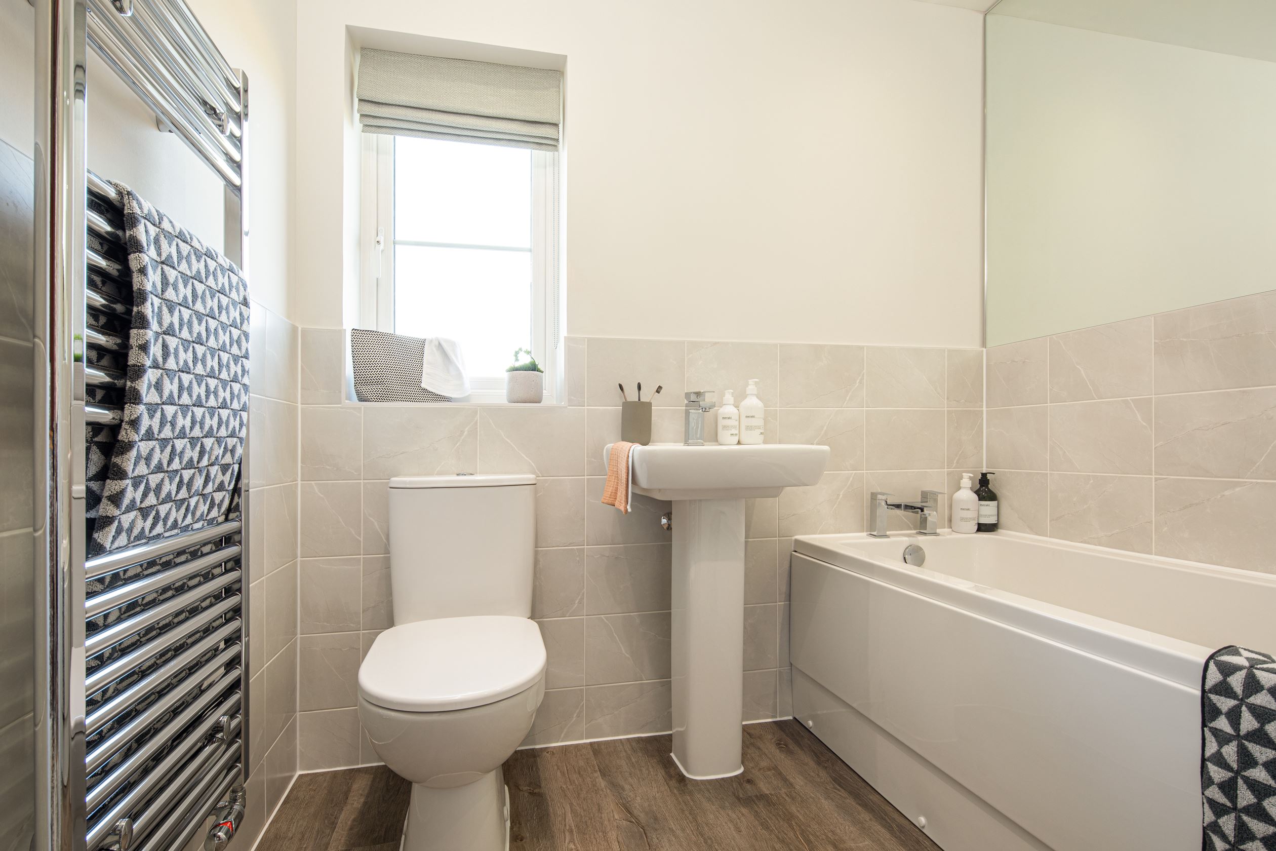 family bathroom, moresby, 3 bed house type