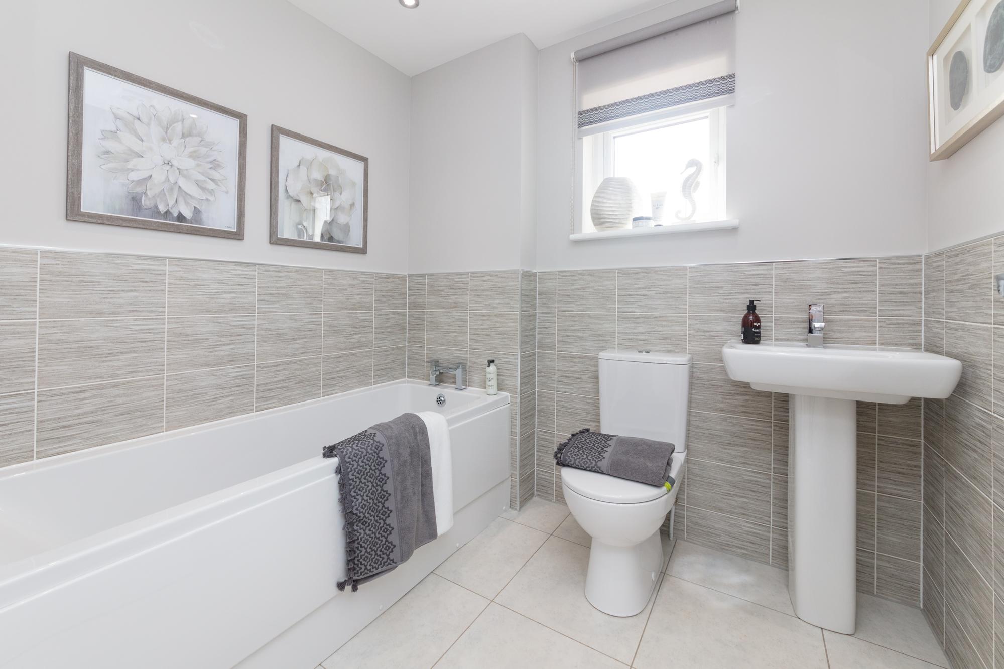Family bathroom 