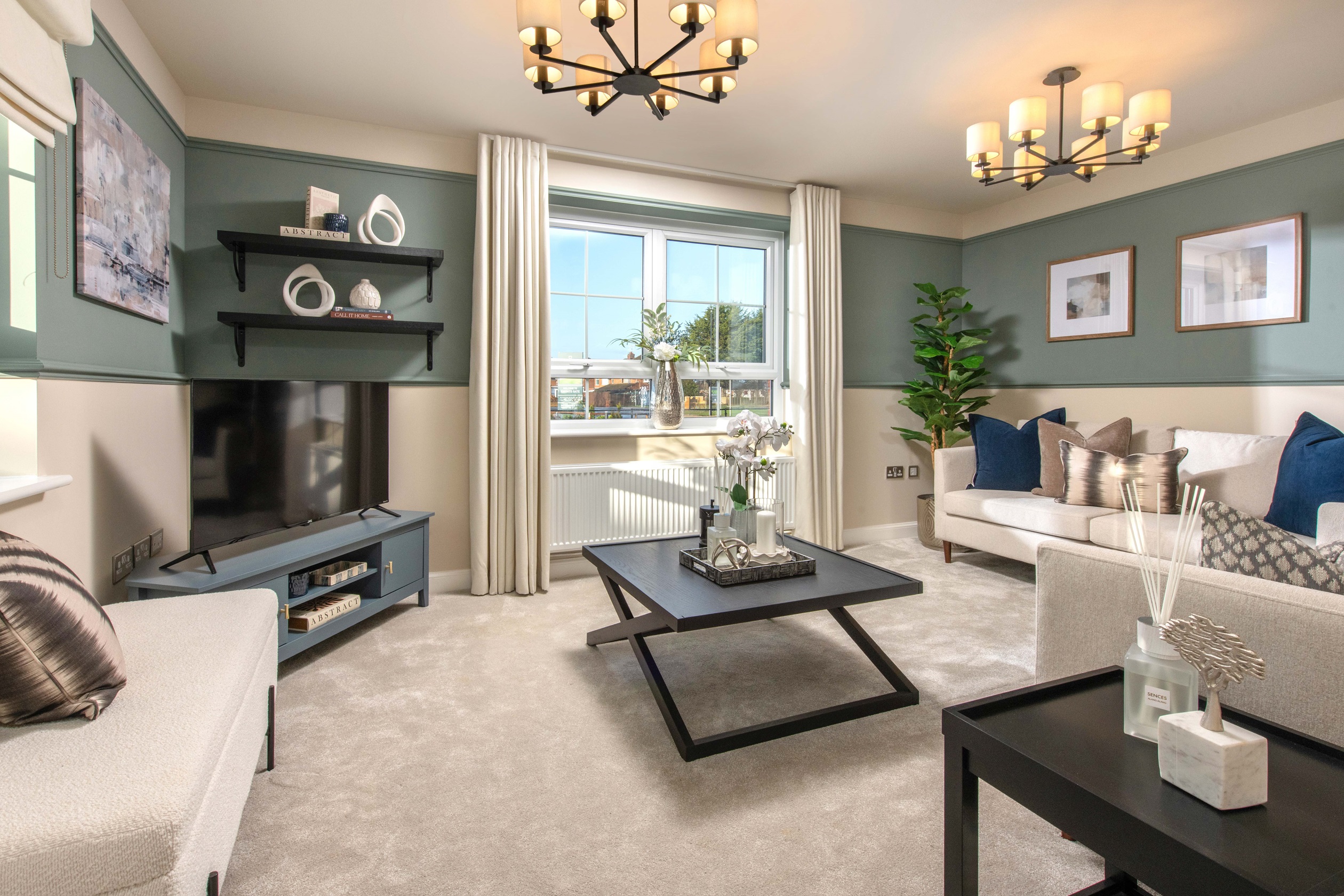 Knights Gate, Huntington