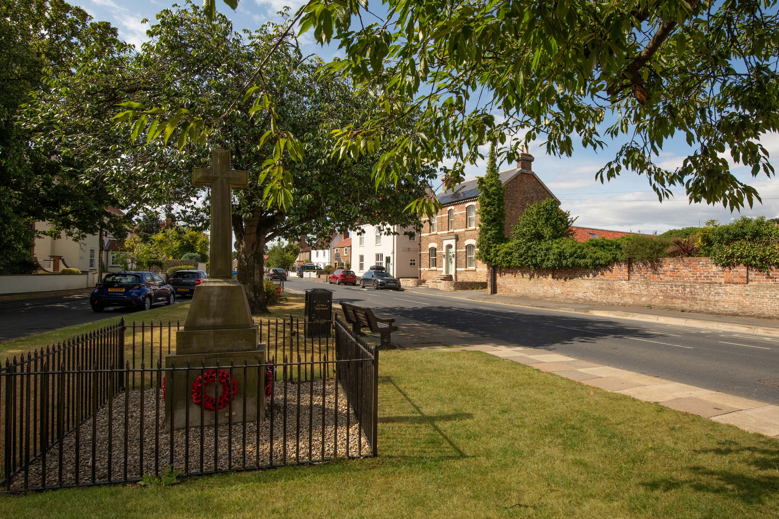 Russet Park, village